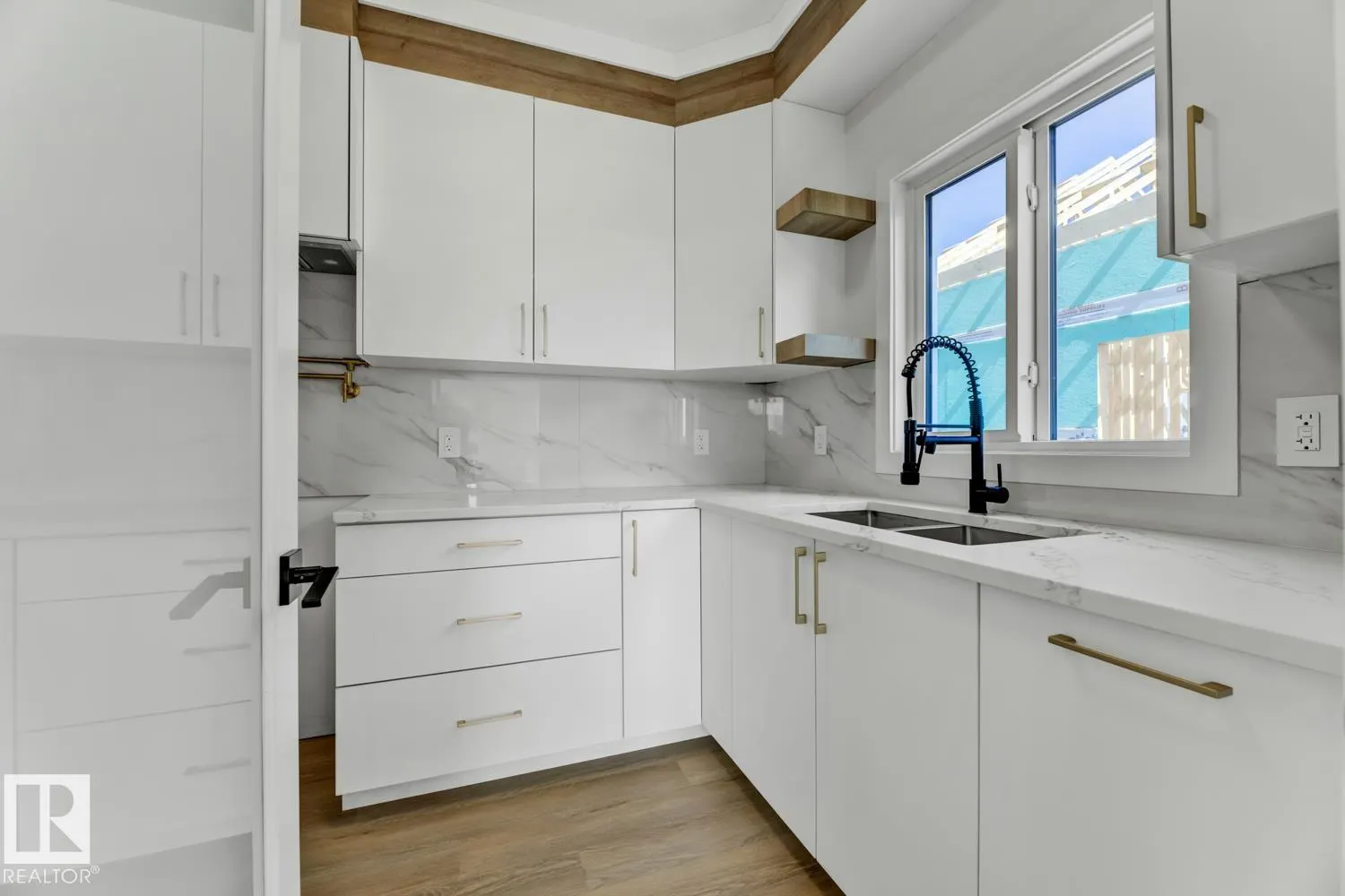 174 Caledon Crescent