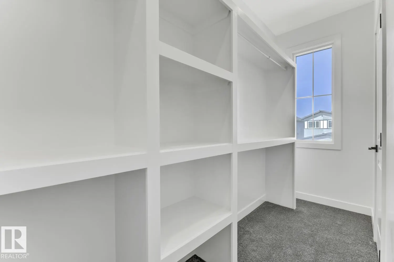 174 Caledon Crescent