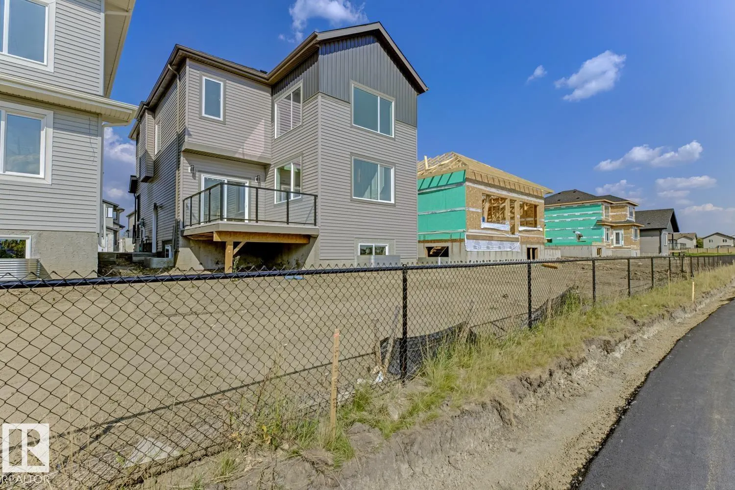 174 Caledon Crescent