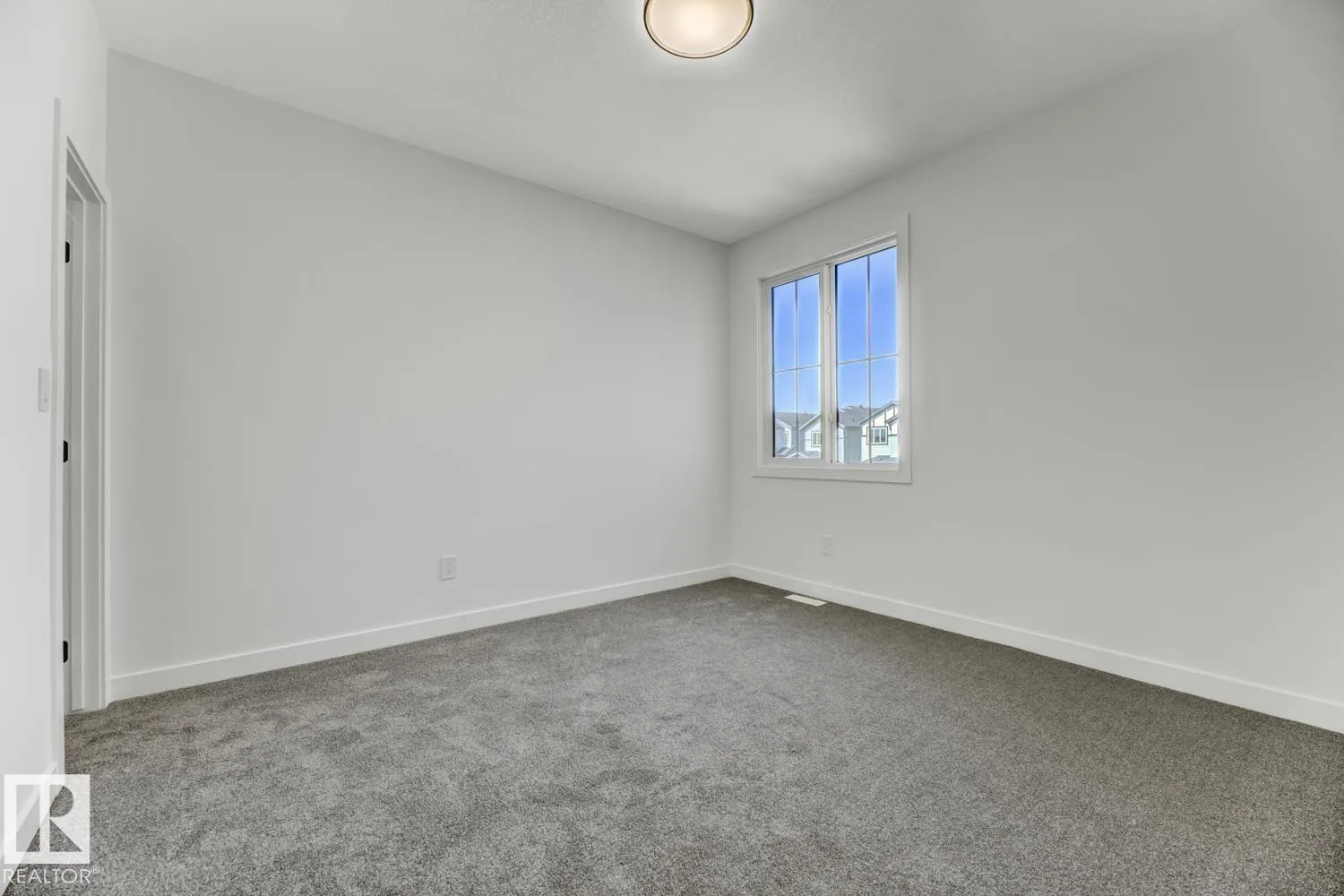 174 Caledon Crescent