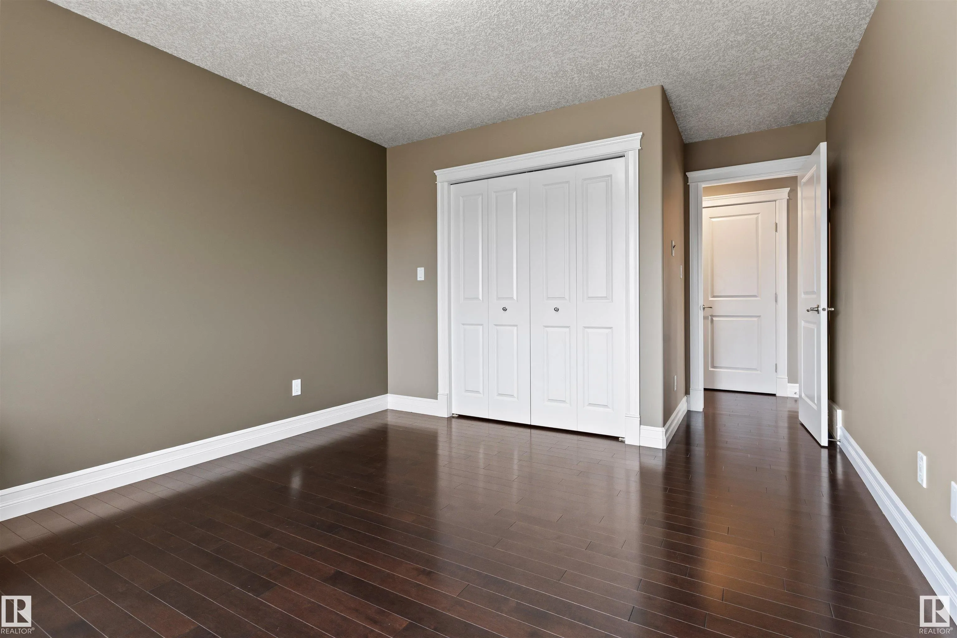 1254 ADAMSON Drive