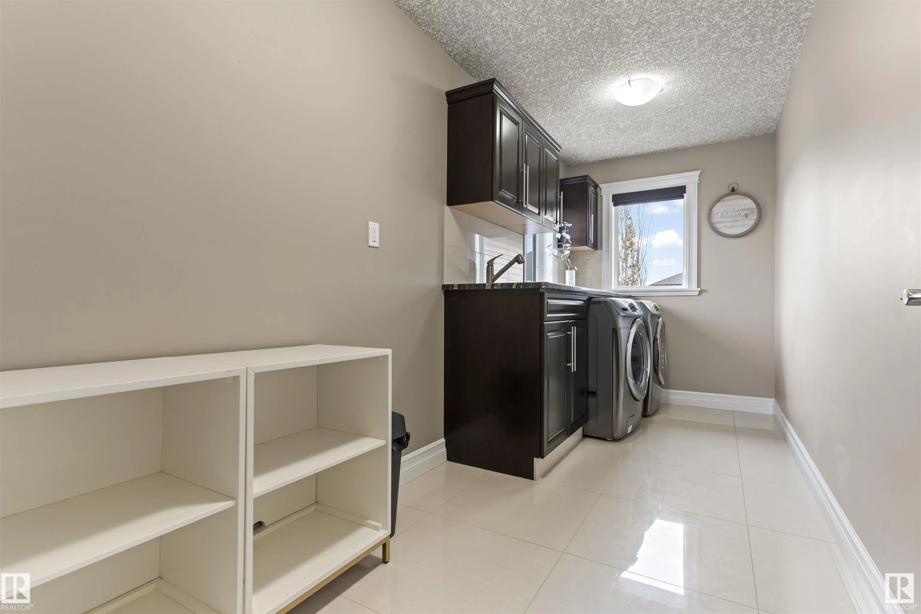 1254 ADAMSON Drive