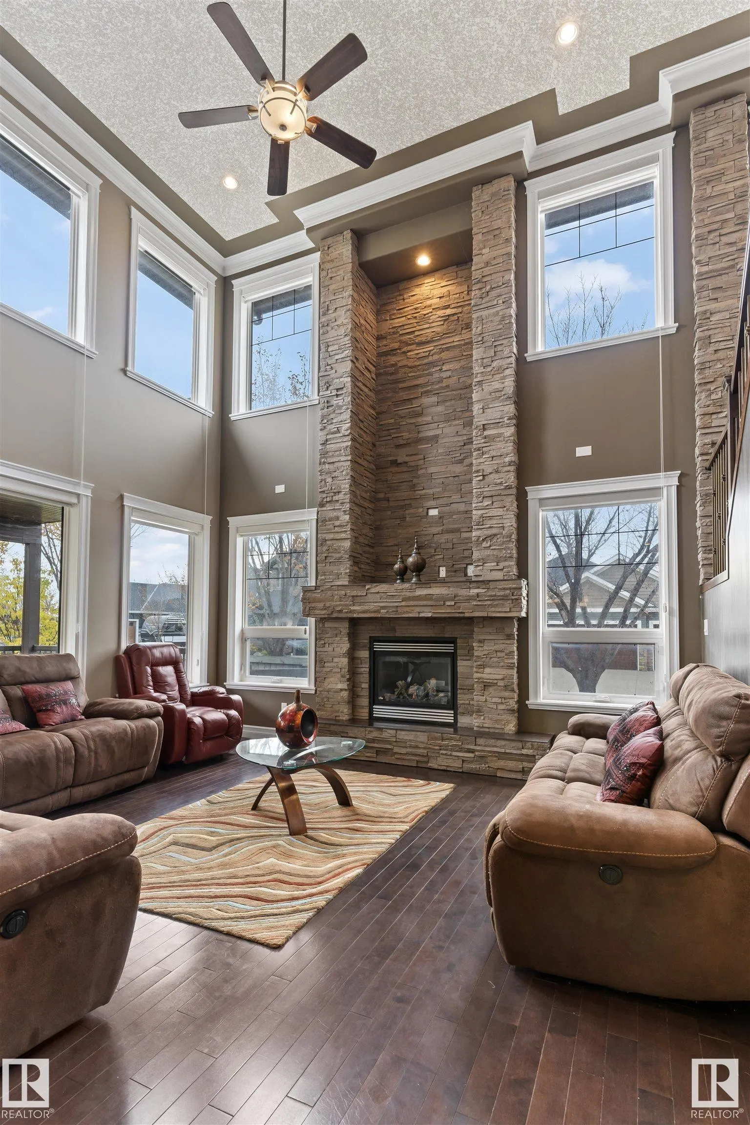 1254 ADAMSON Drive