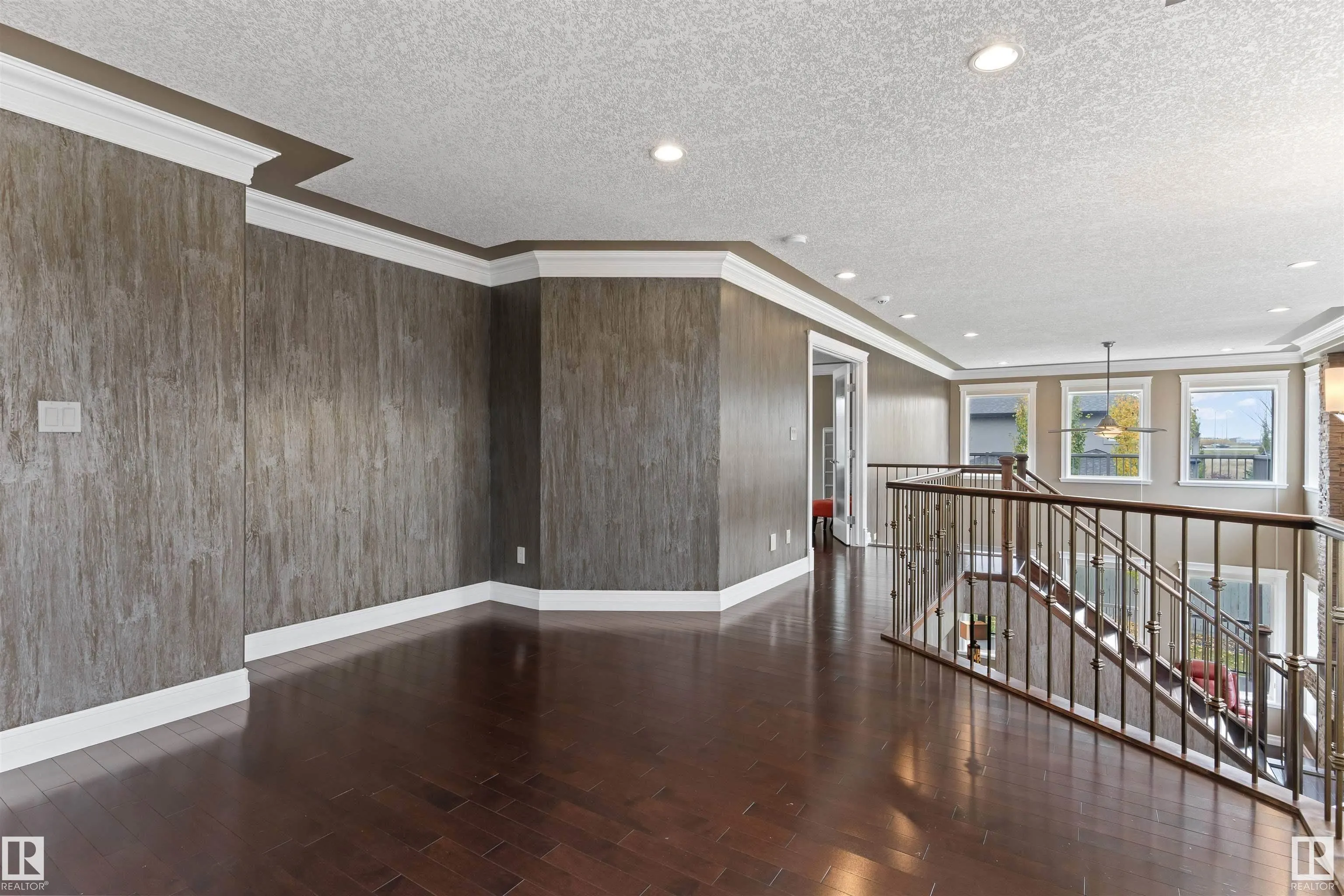 1254 ADAMSON Drive