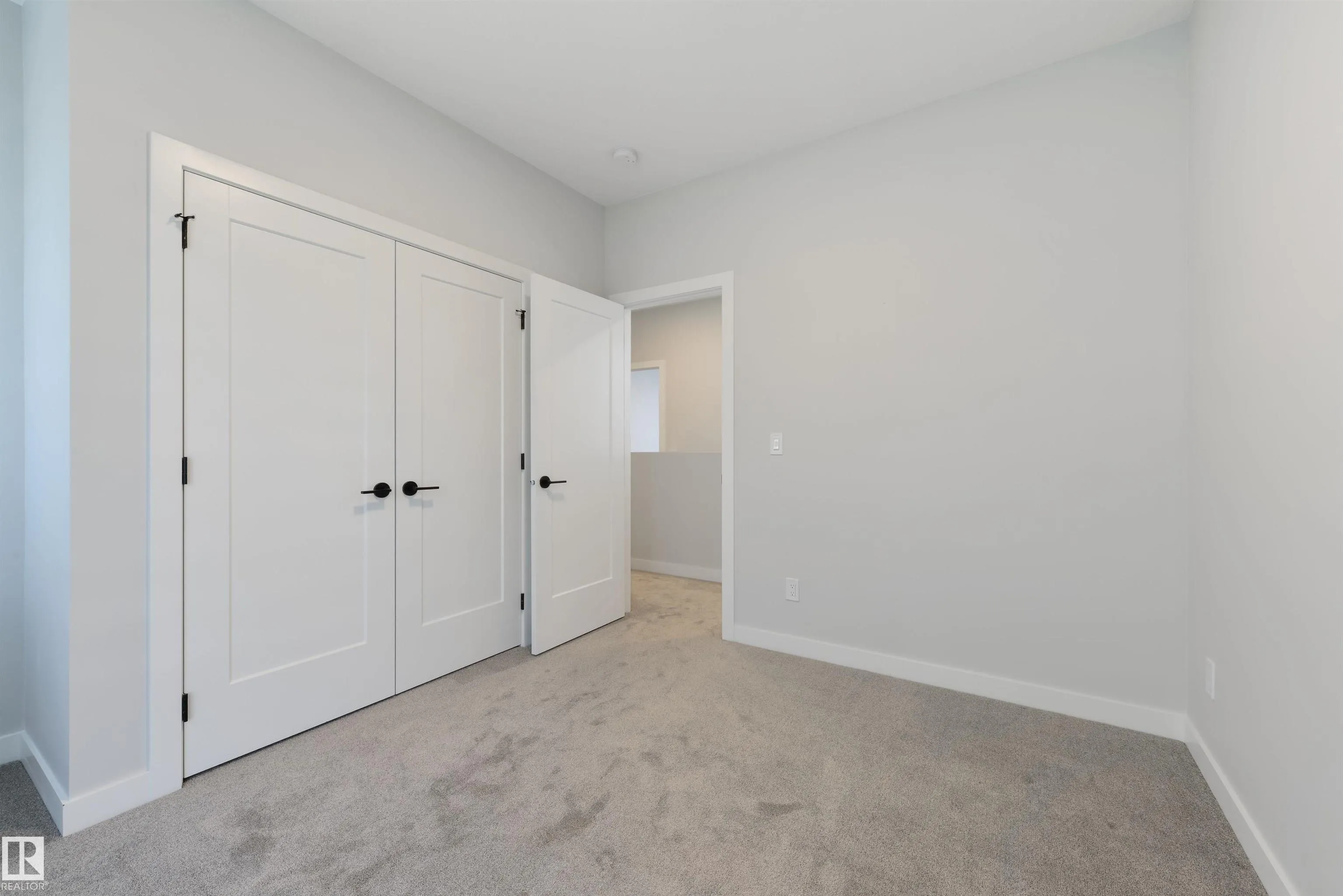 8311 & 8313 76 Avenue