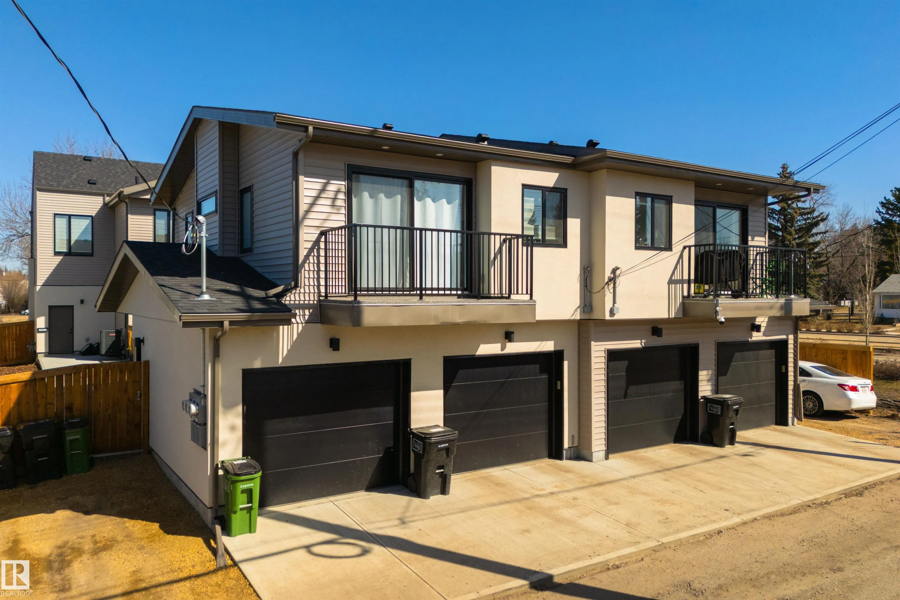 8311 & 8313 76 Avenue