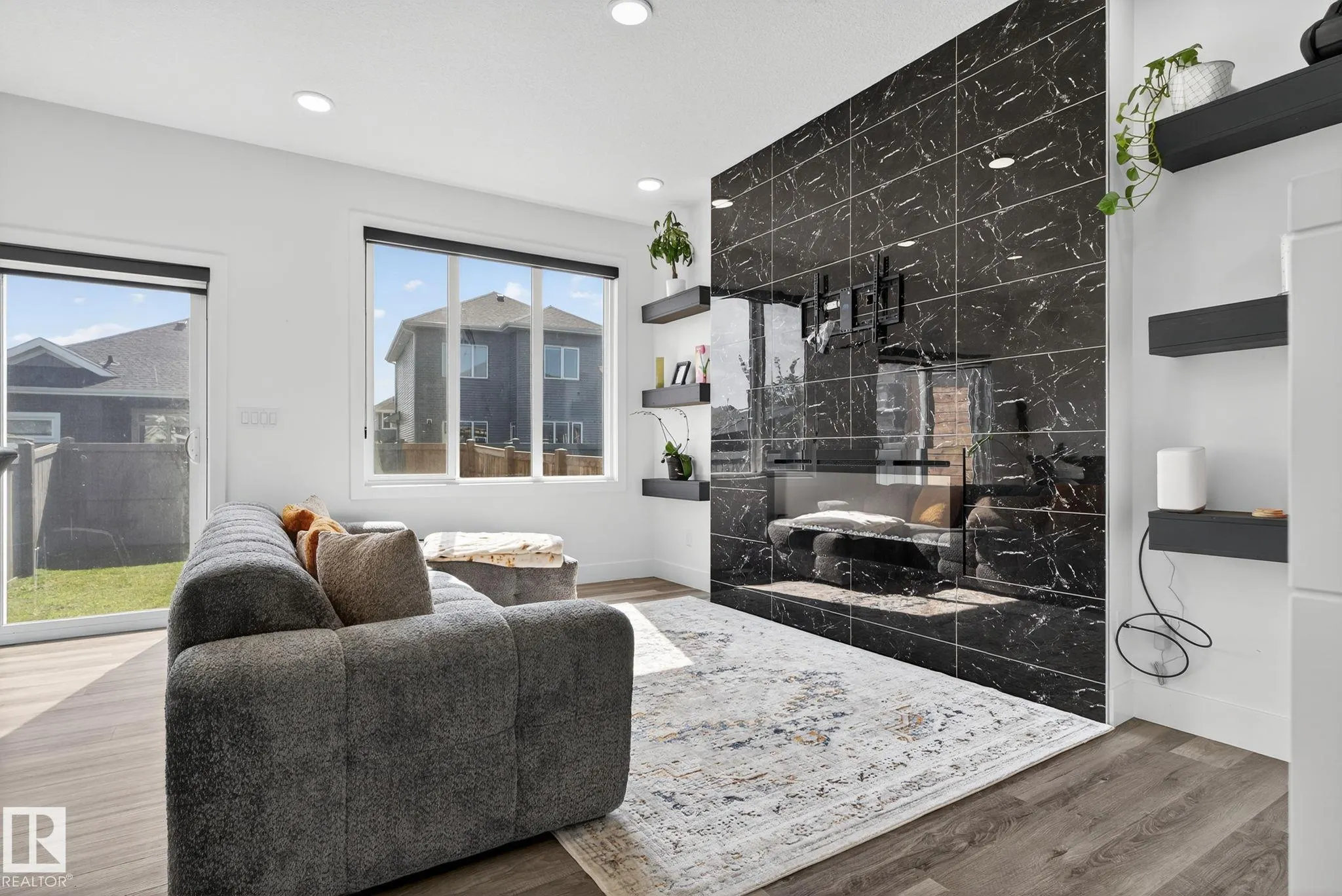 583 GLENRIDDING RAVINE Drive
