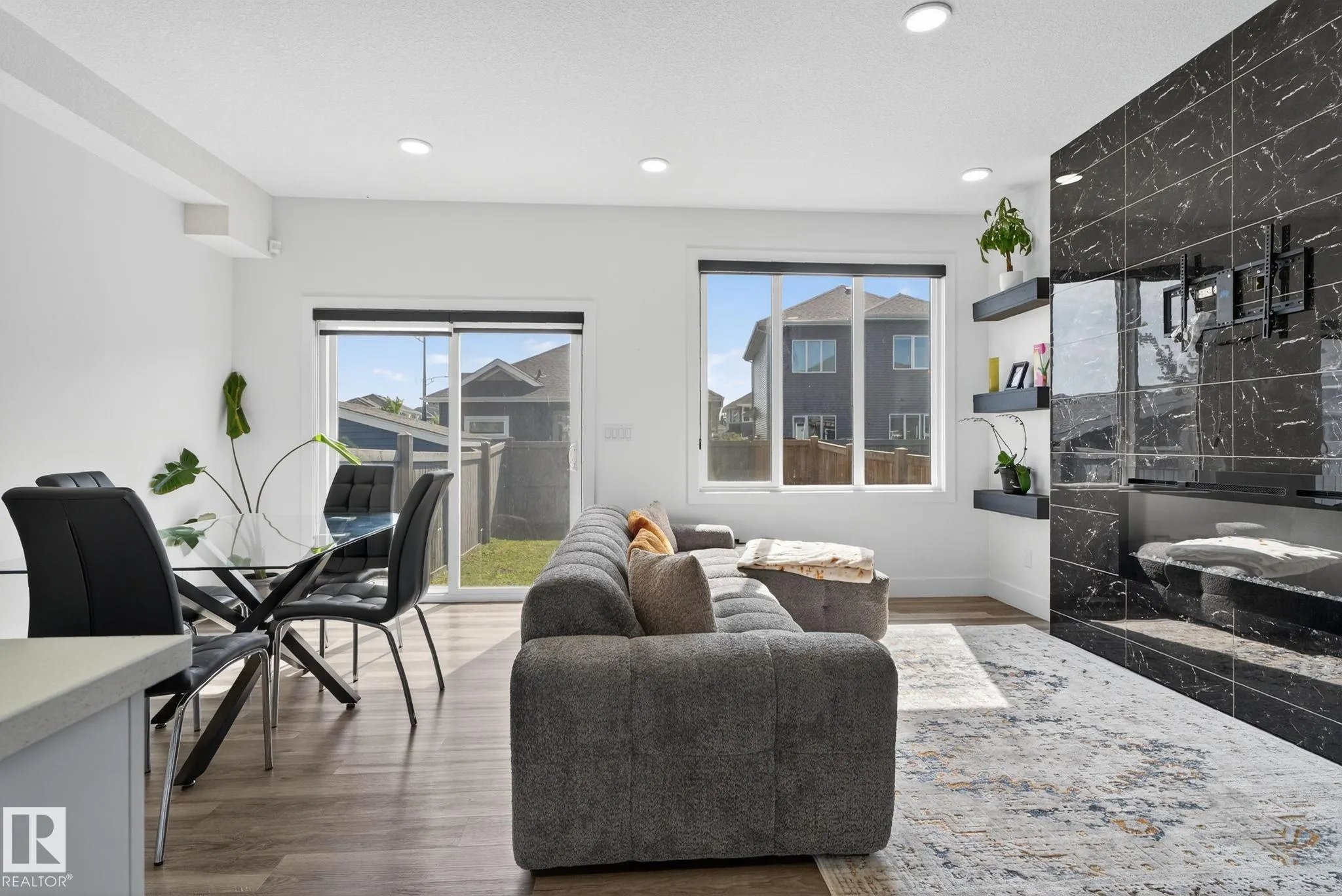 583 GLENRIDDING RAVINE Drive
