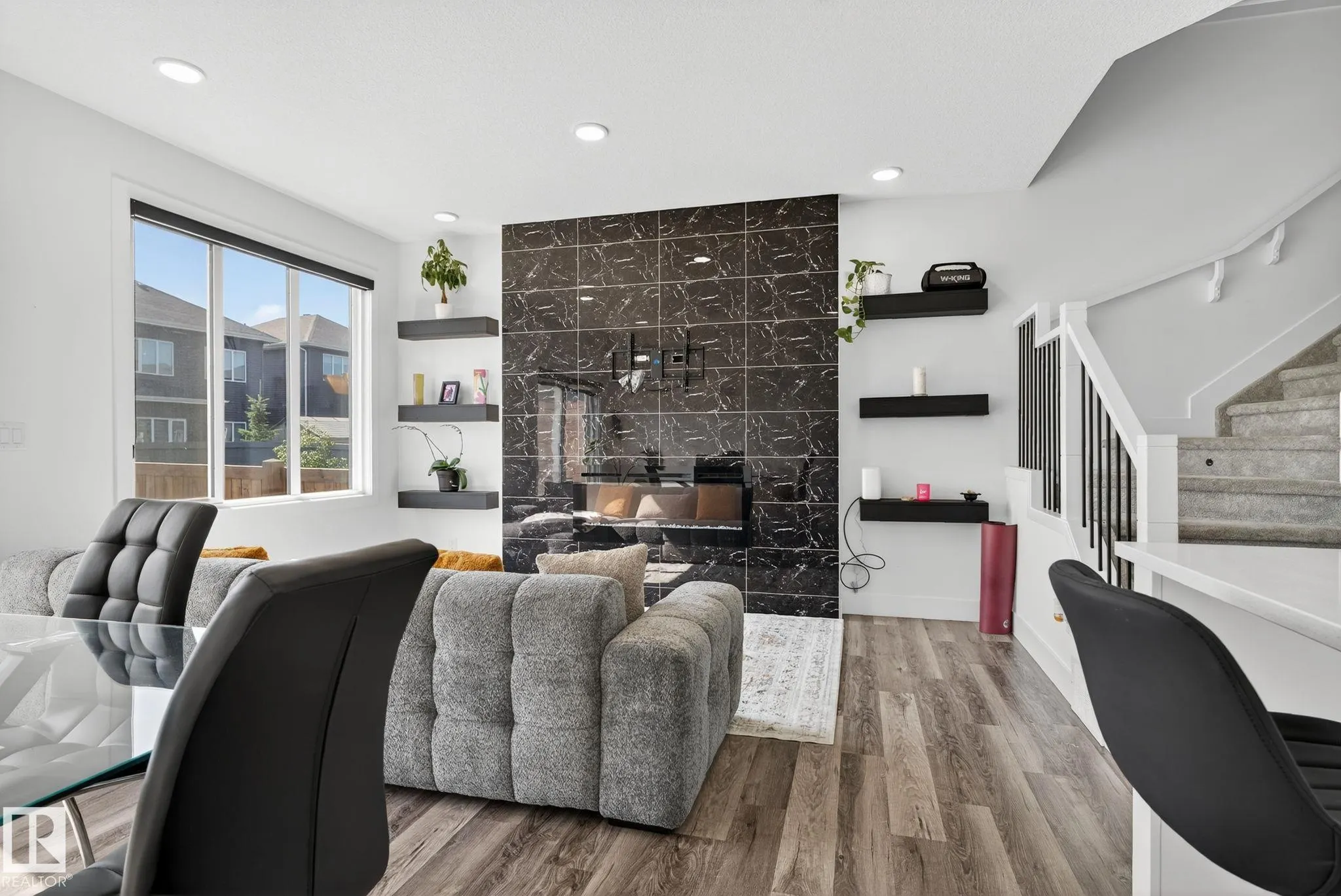 583 GLENRIDDING RAVINE Drive