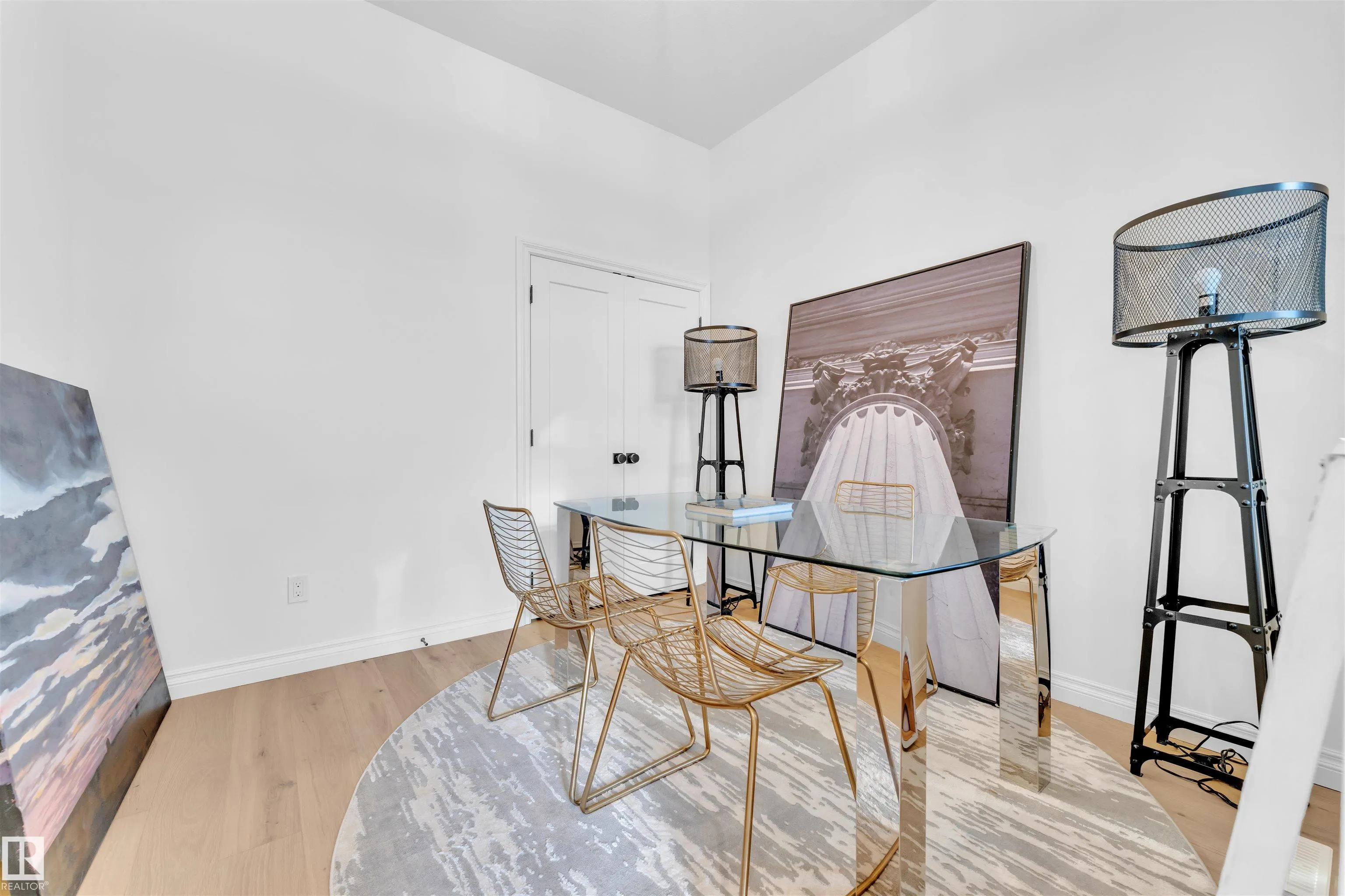 30 AVONLEA Way