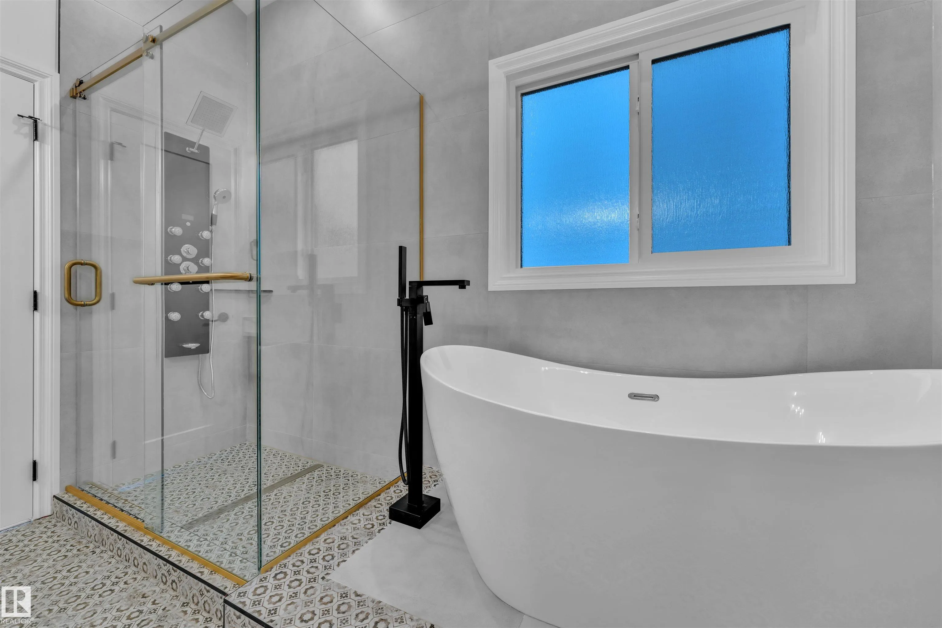 30 AVONLEA Way