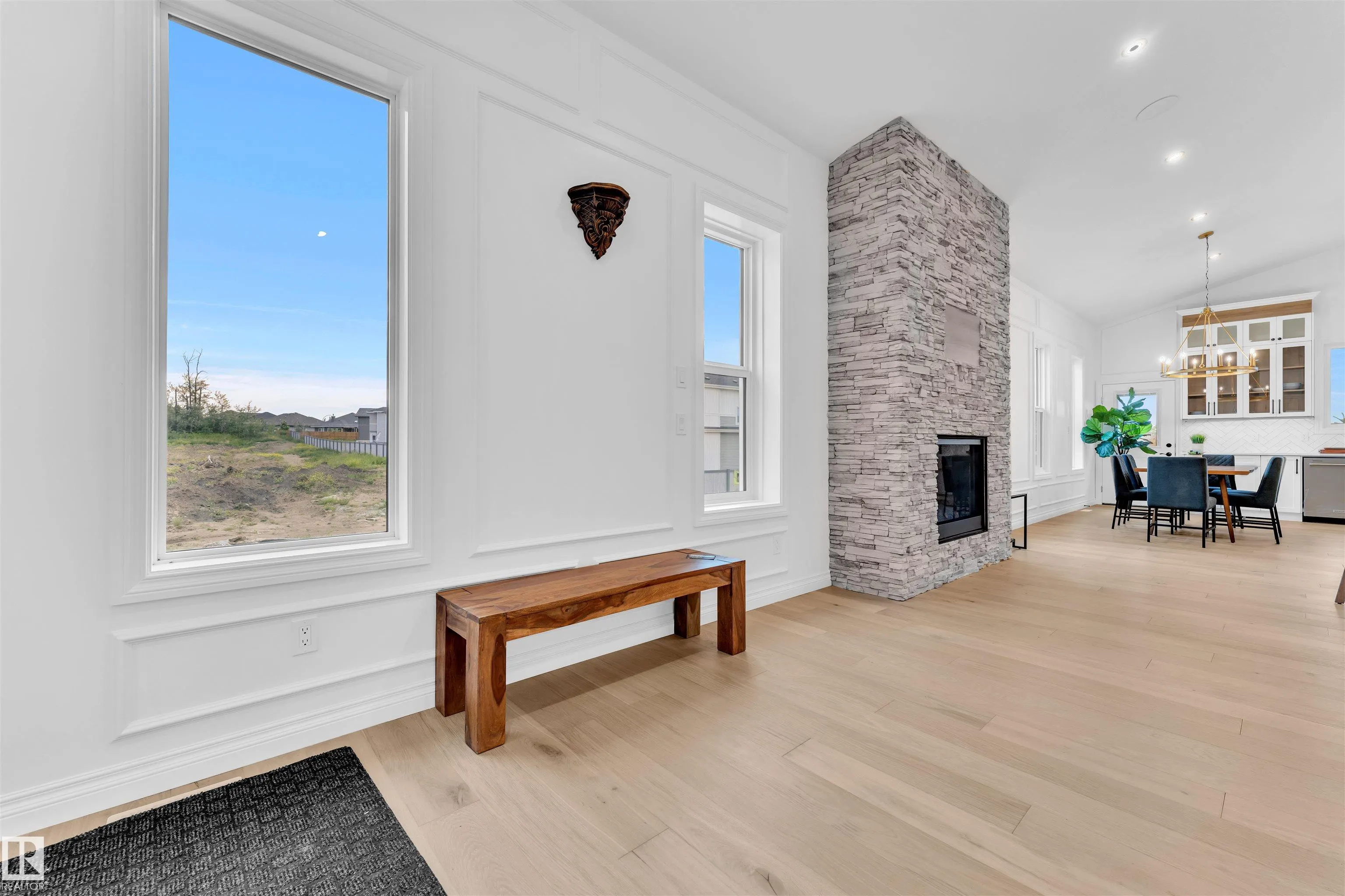 30 AVONLEA Way