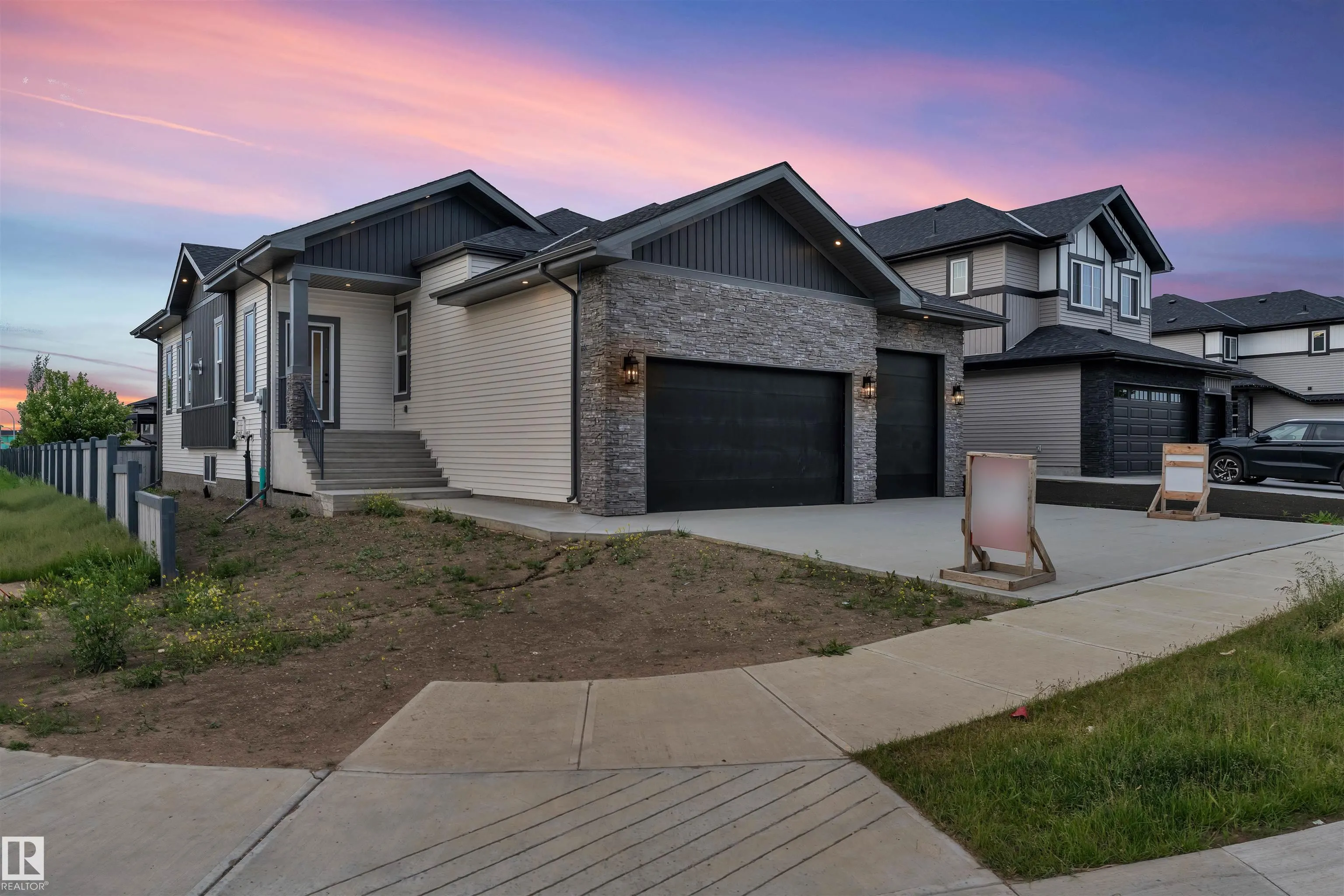 30 AVONLEA Way