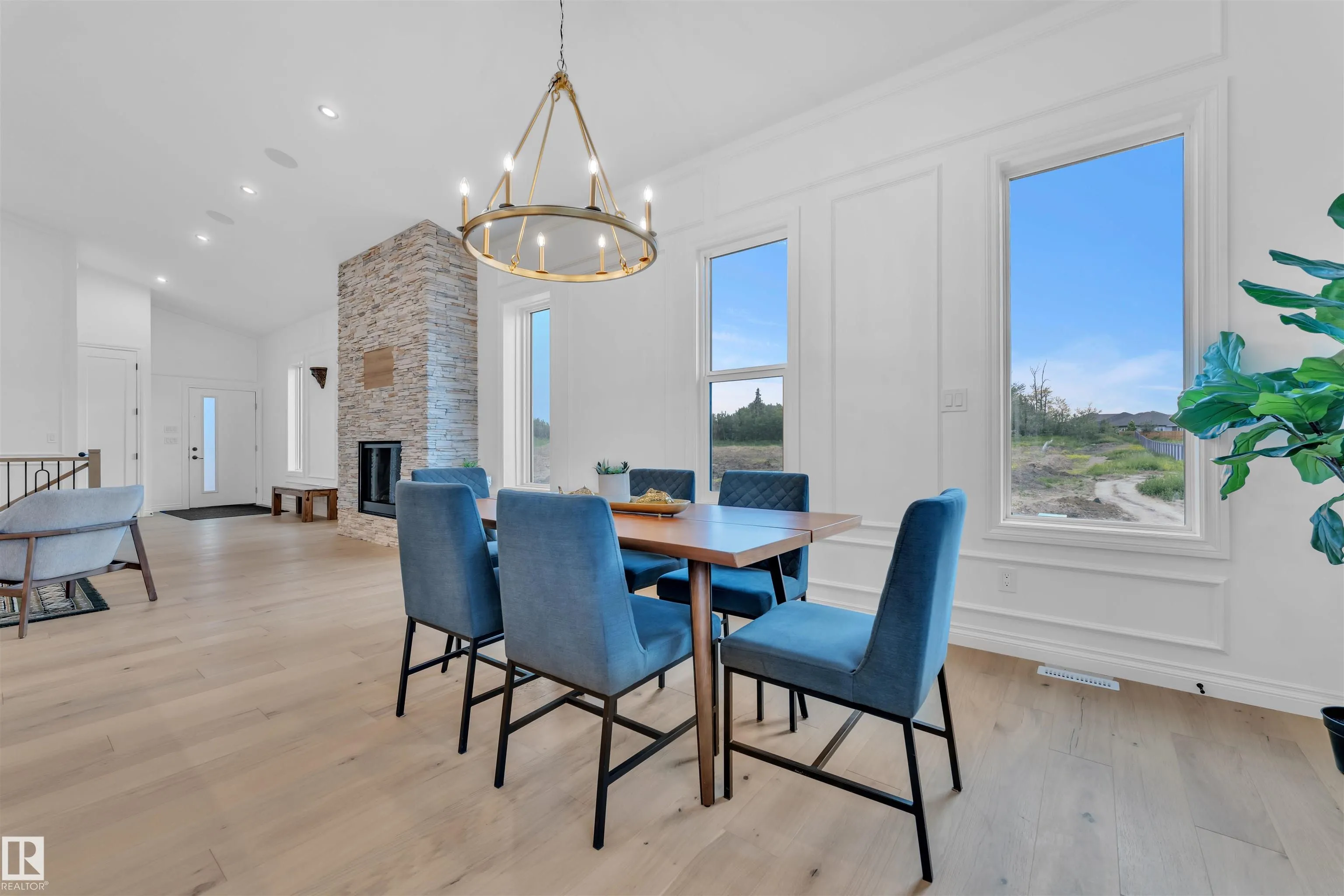 30 AVONLEA Way