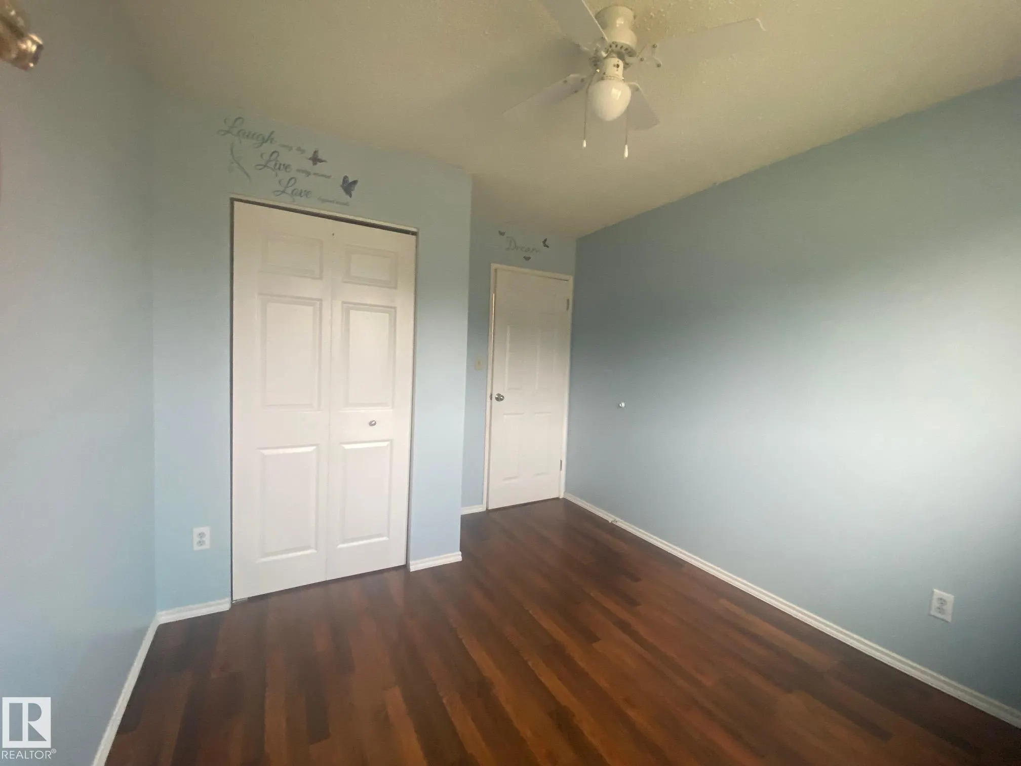 180 WILLOW Drive