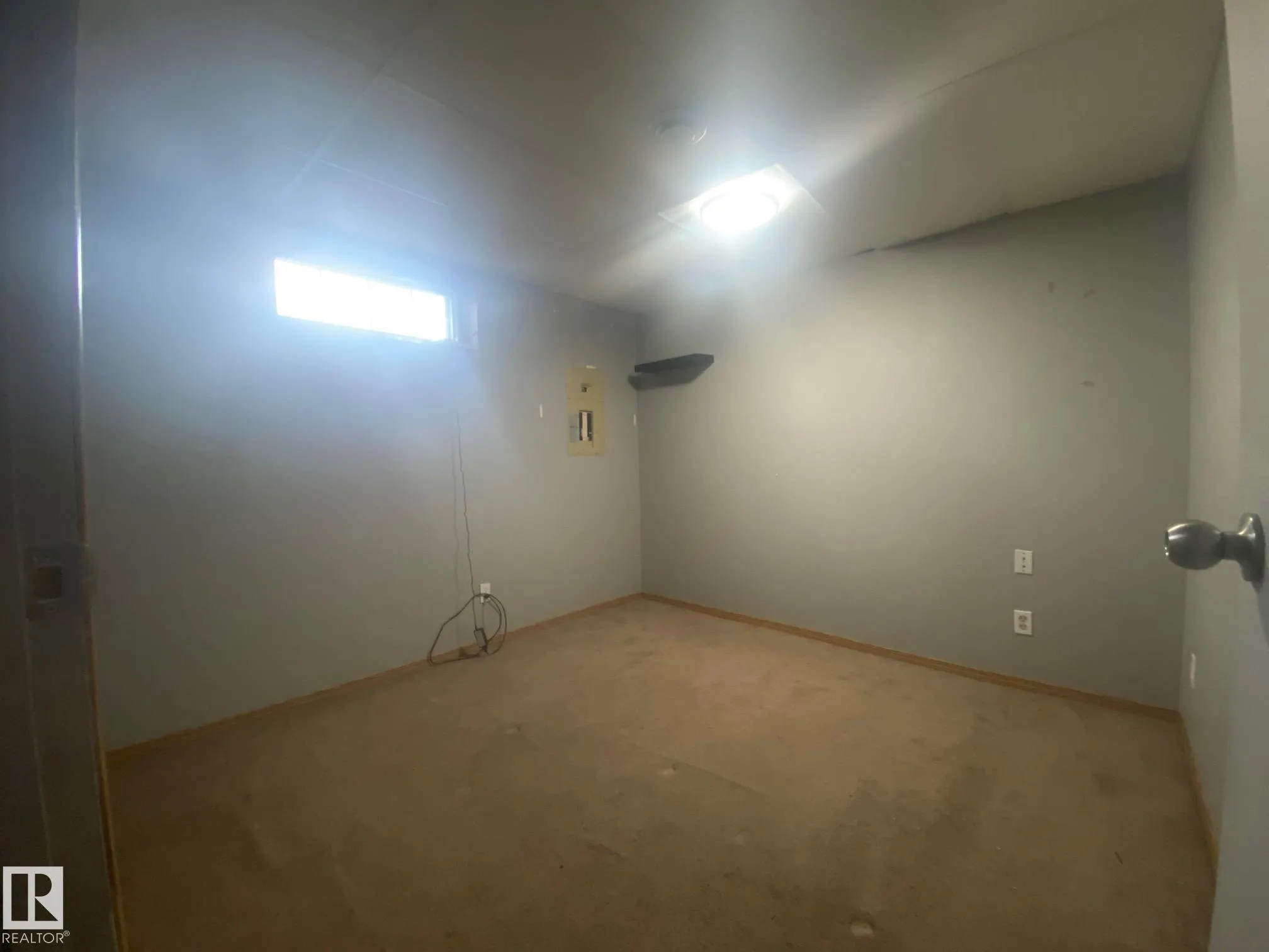 180 WILLOW Drive