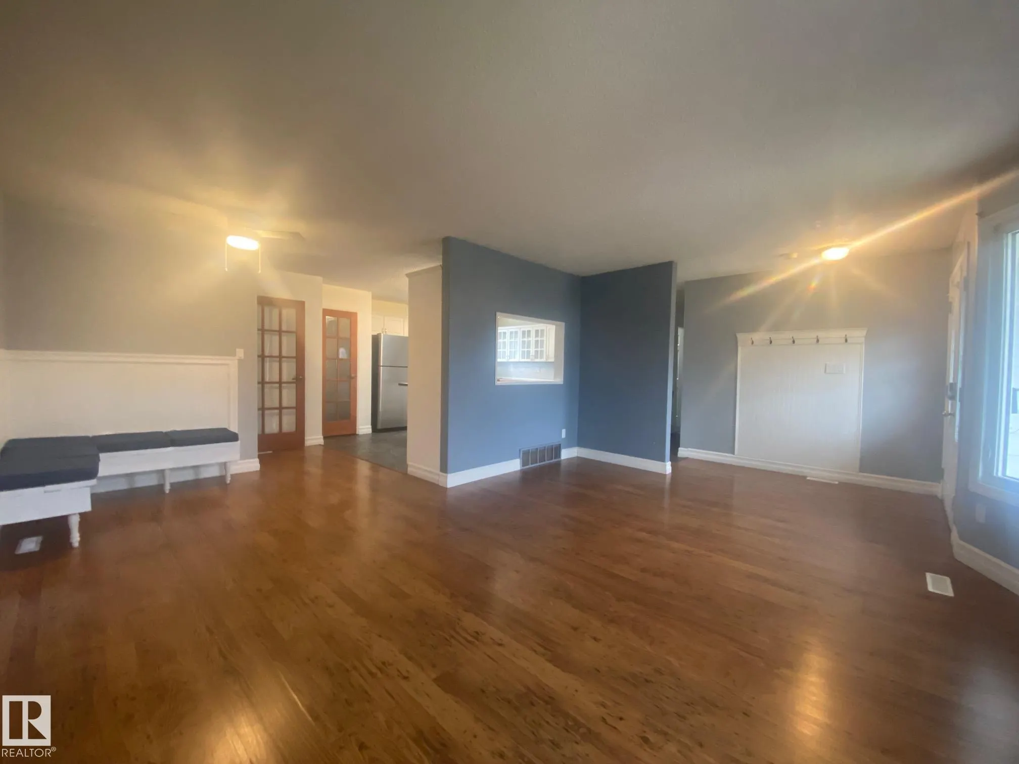 180 WILLOW Drive