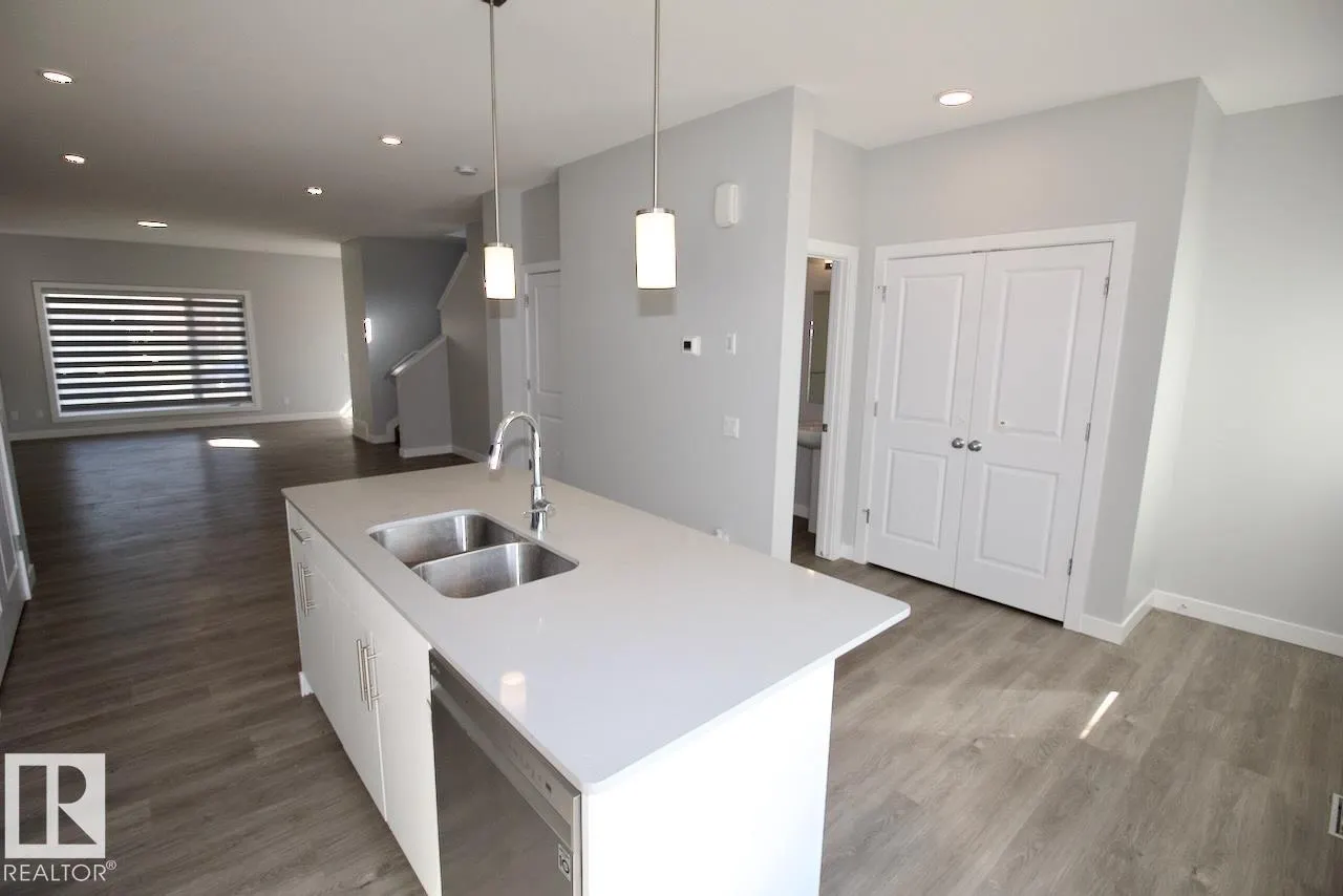 1516 PLUM Circle