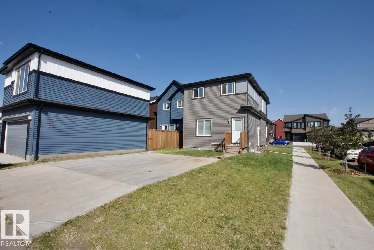 1516 PLUM Circle
