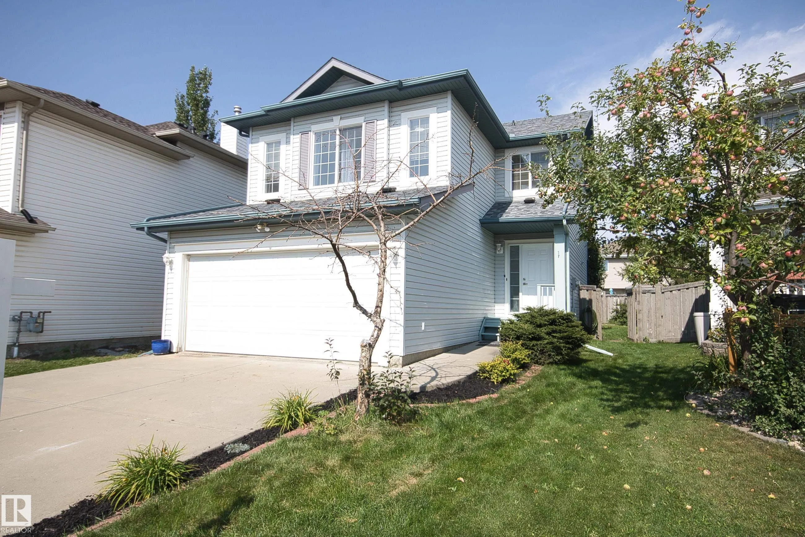 3327 MCPHADDEN Close