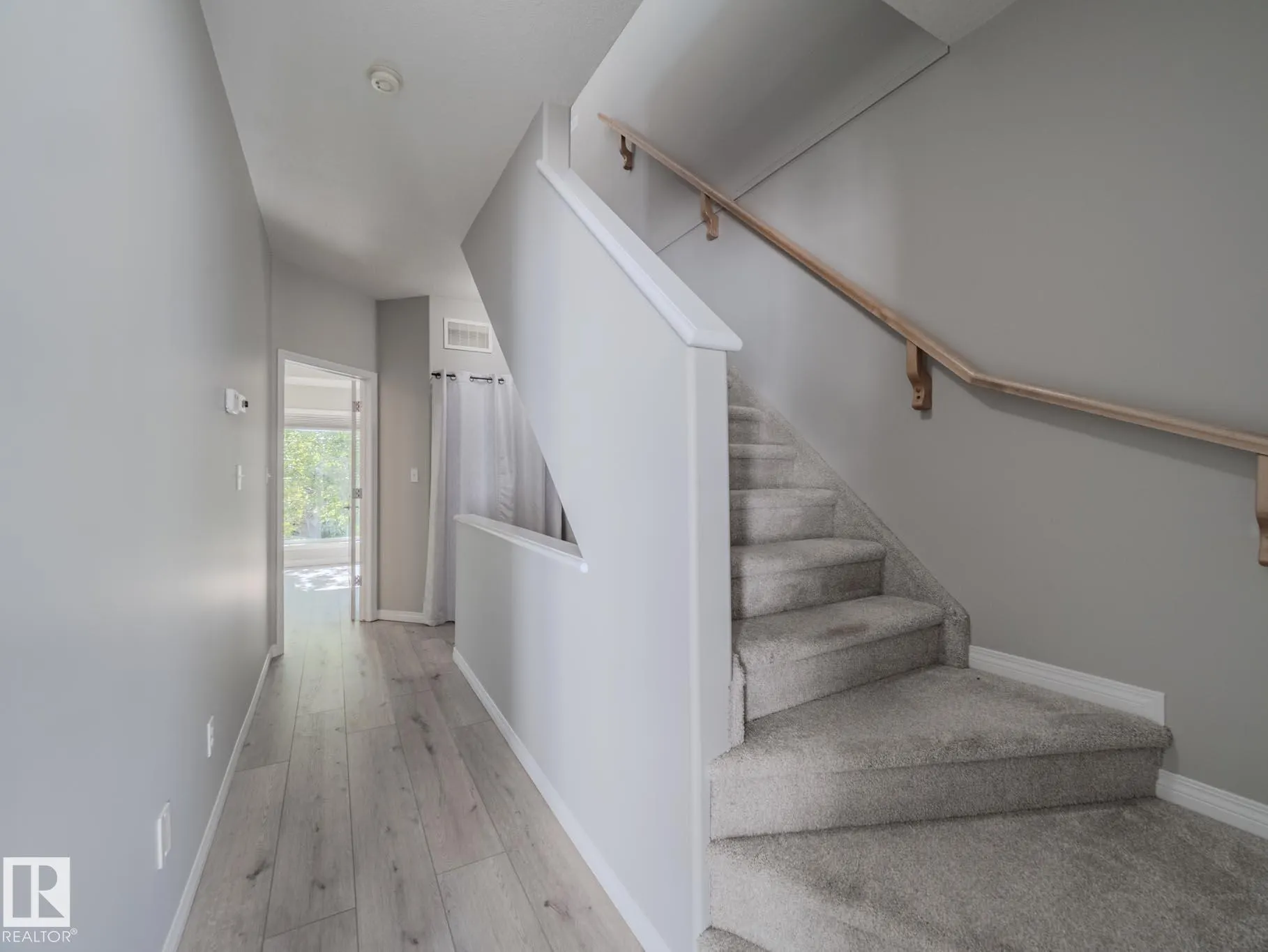 9767 93 Street