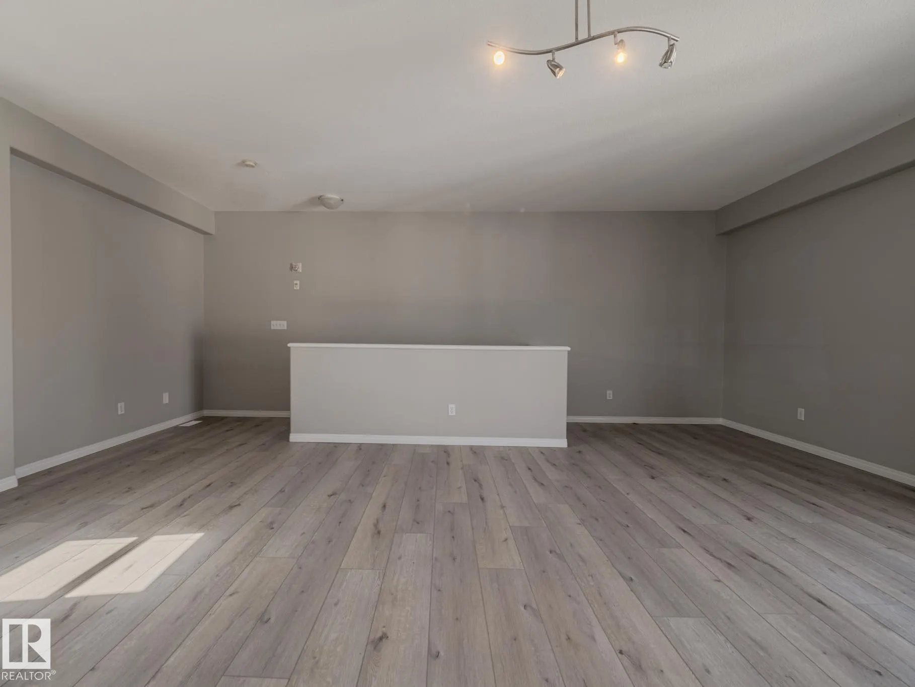 9767 93 Street