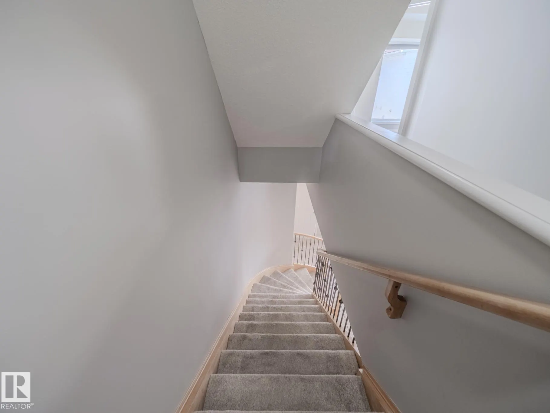 9767 93 Street