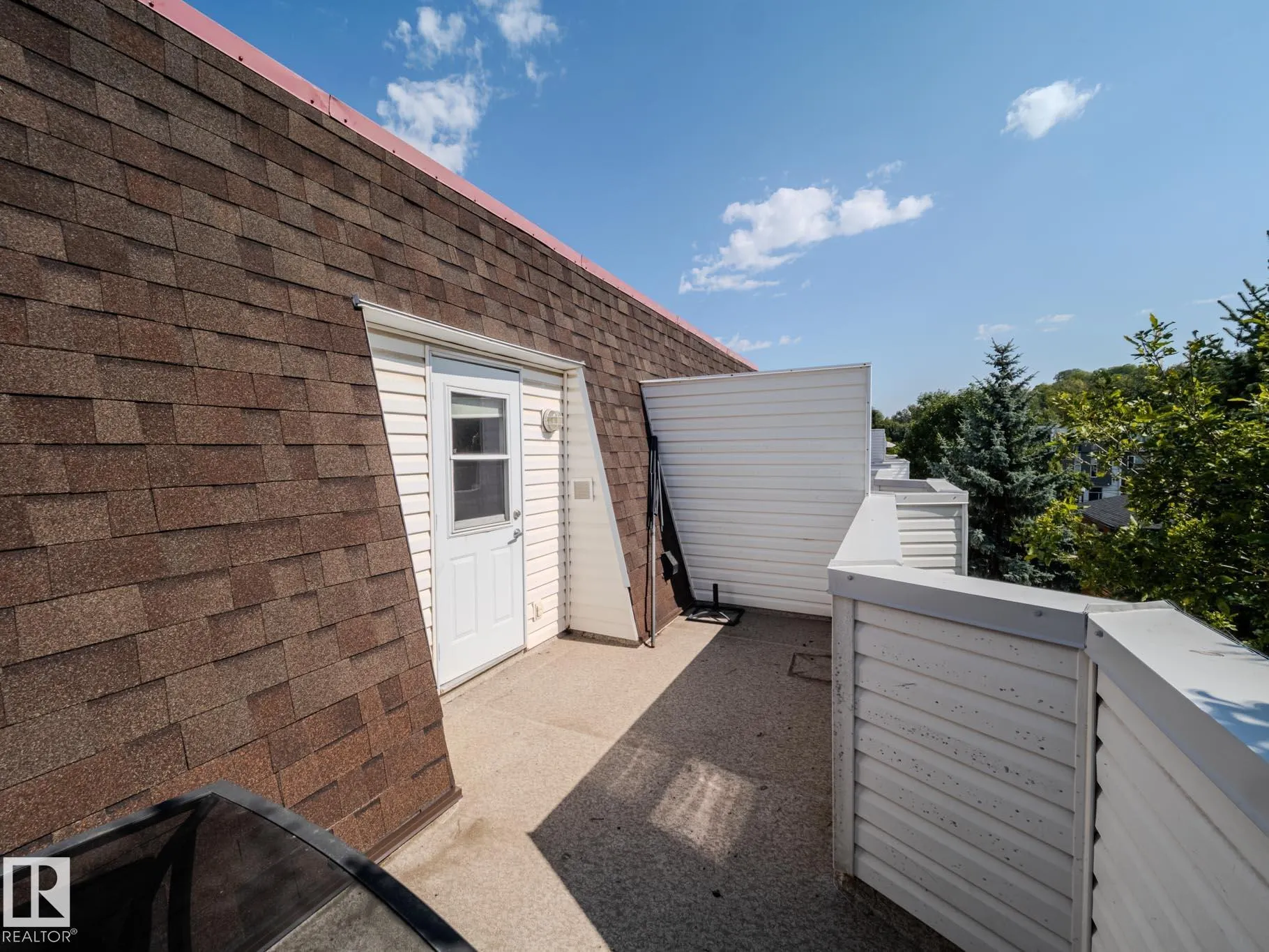 9767 93 Street