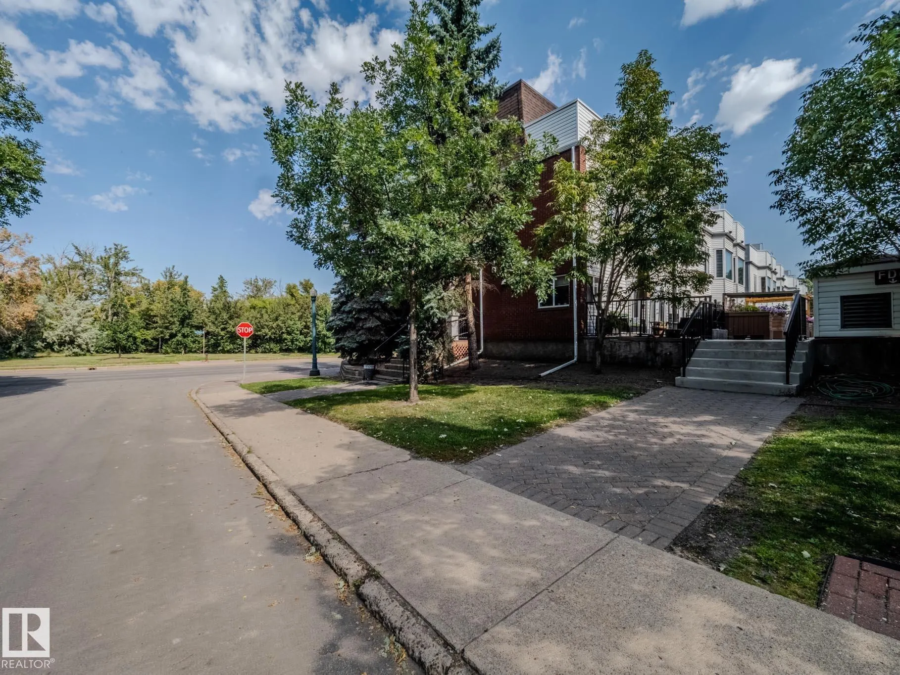 9767 93 Street