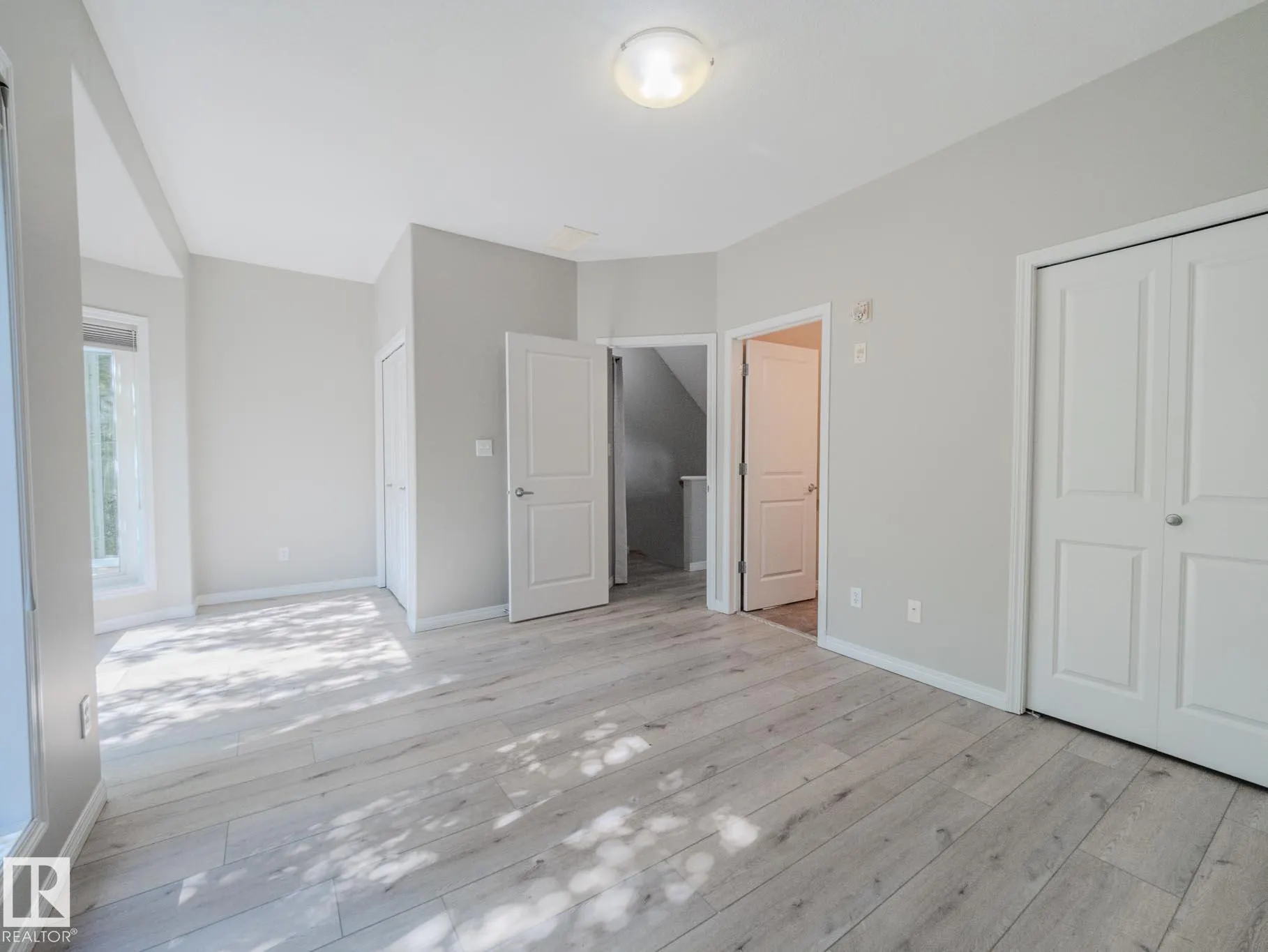 9767 93 Street