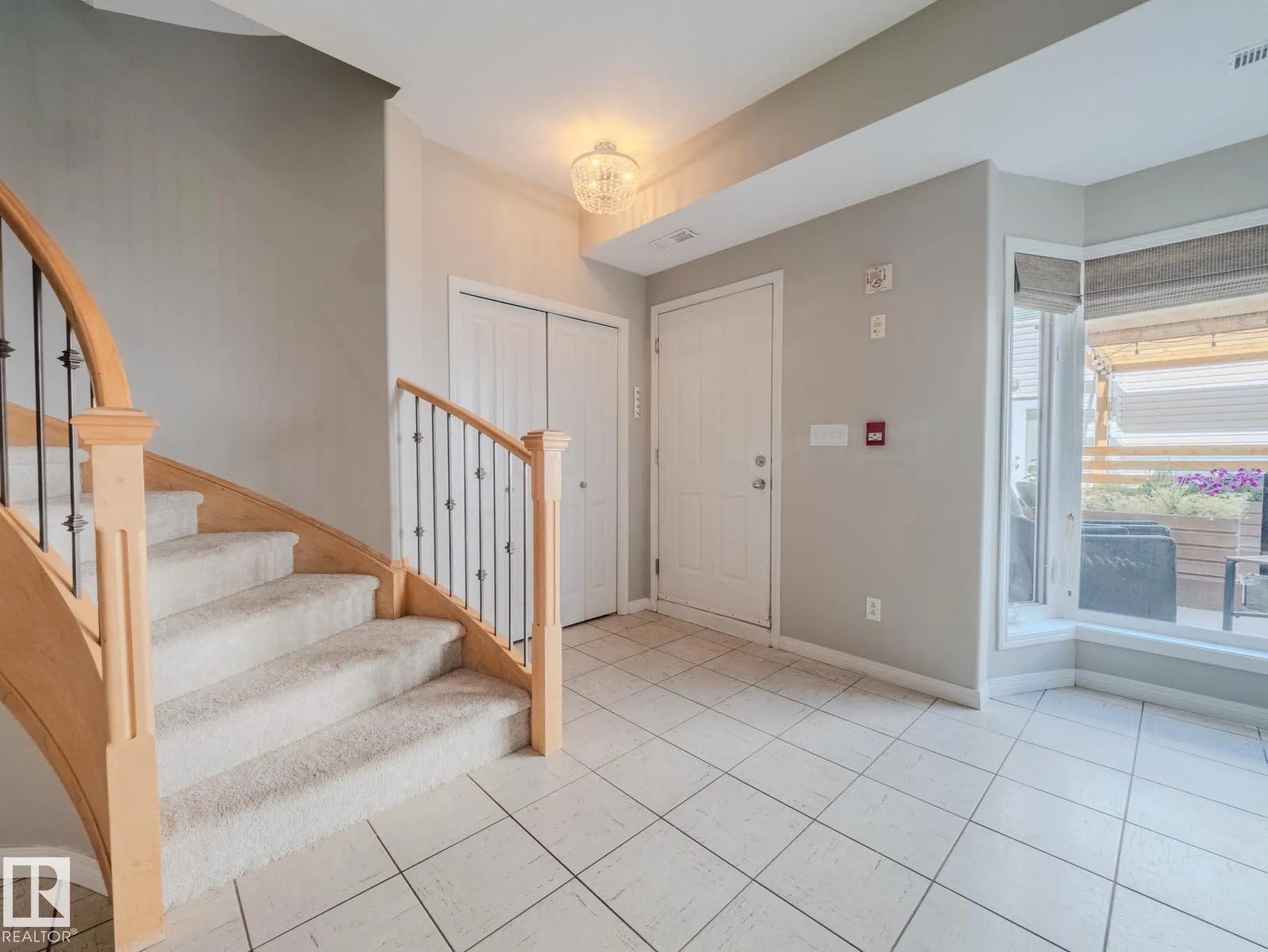 9767 93 Street