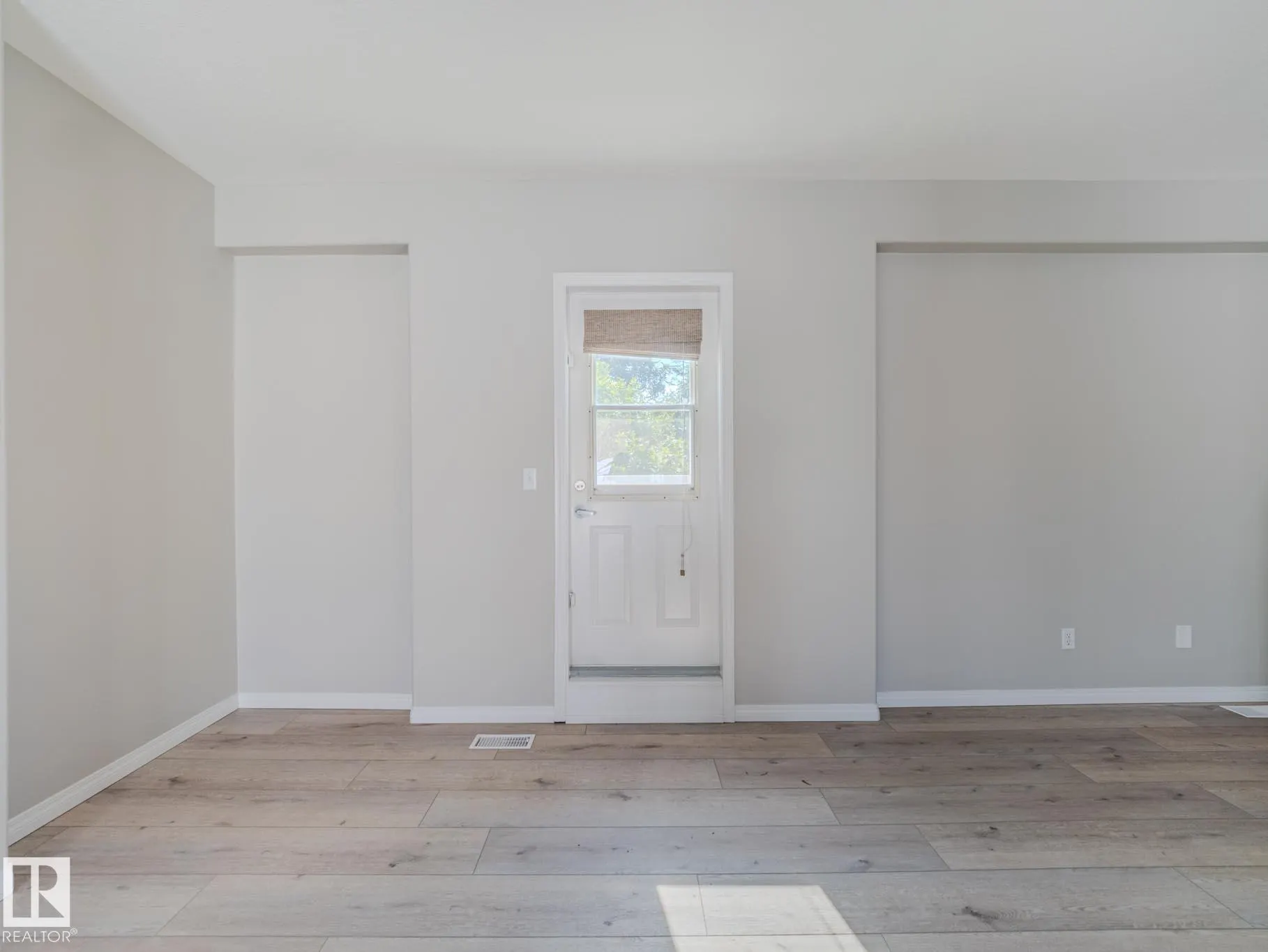 9767 93 Street
