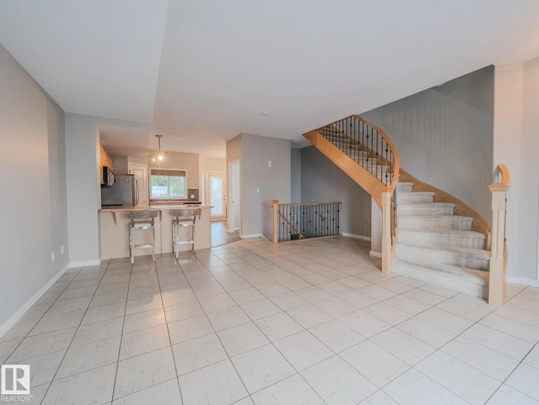 9767 93 Street
