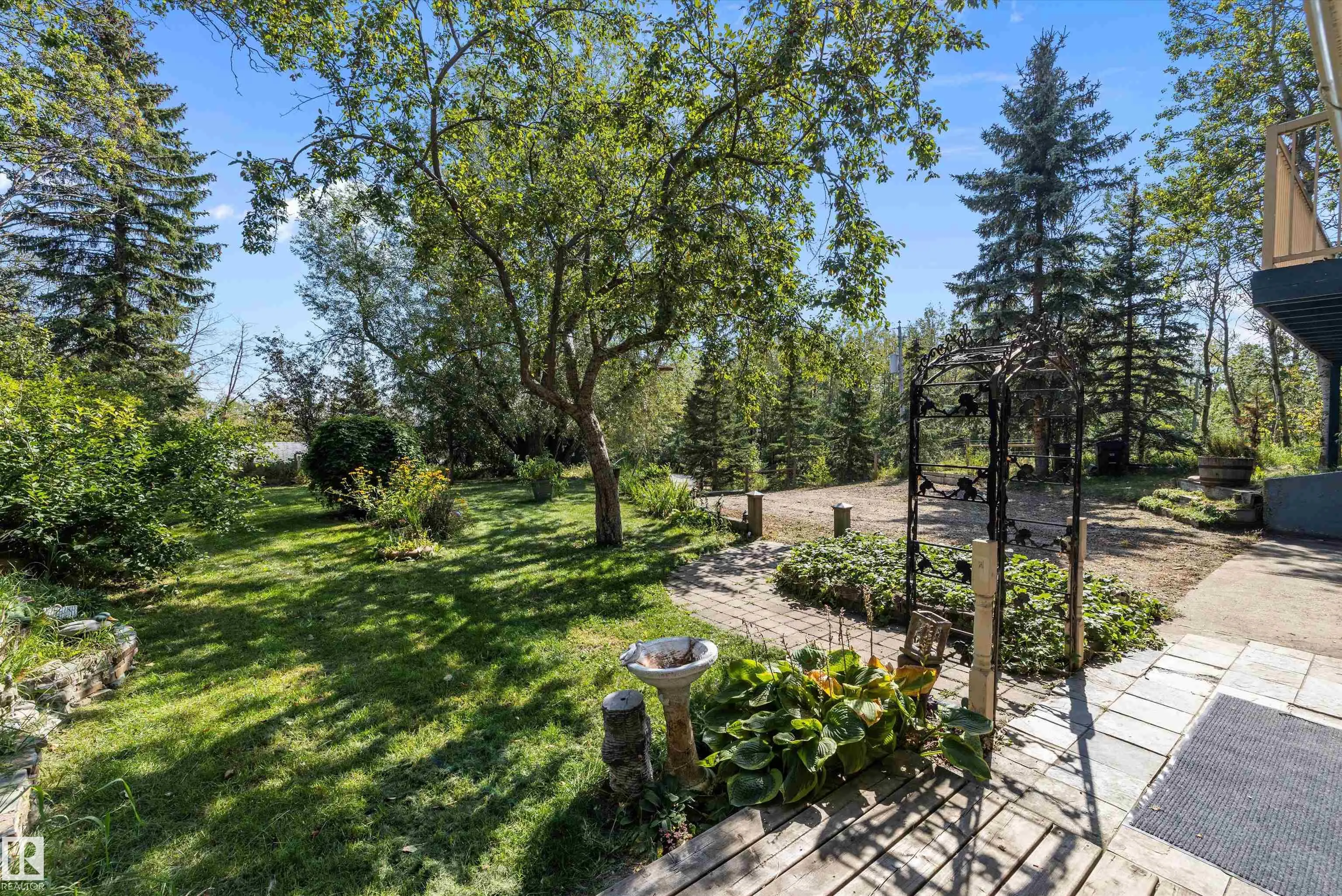 52010 RGE ROAD 233