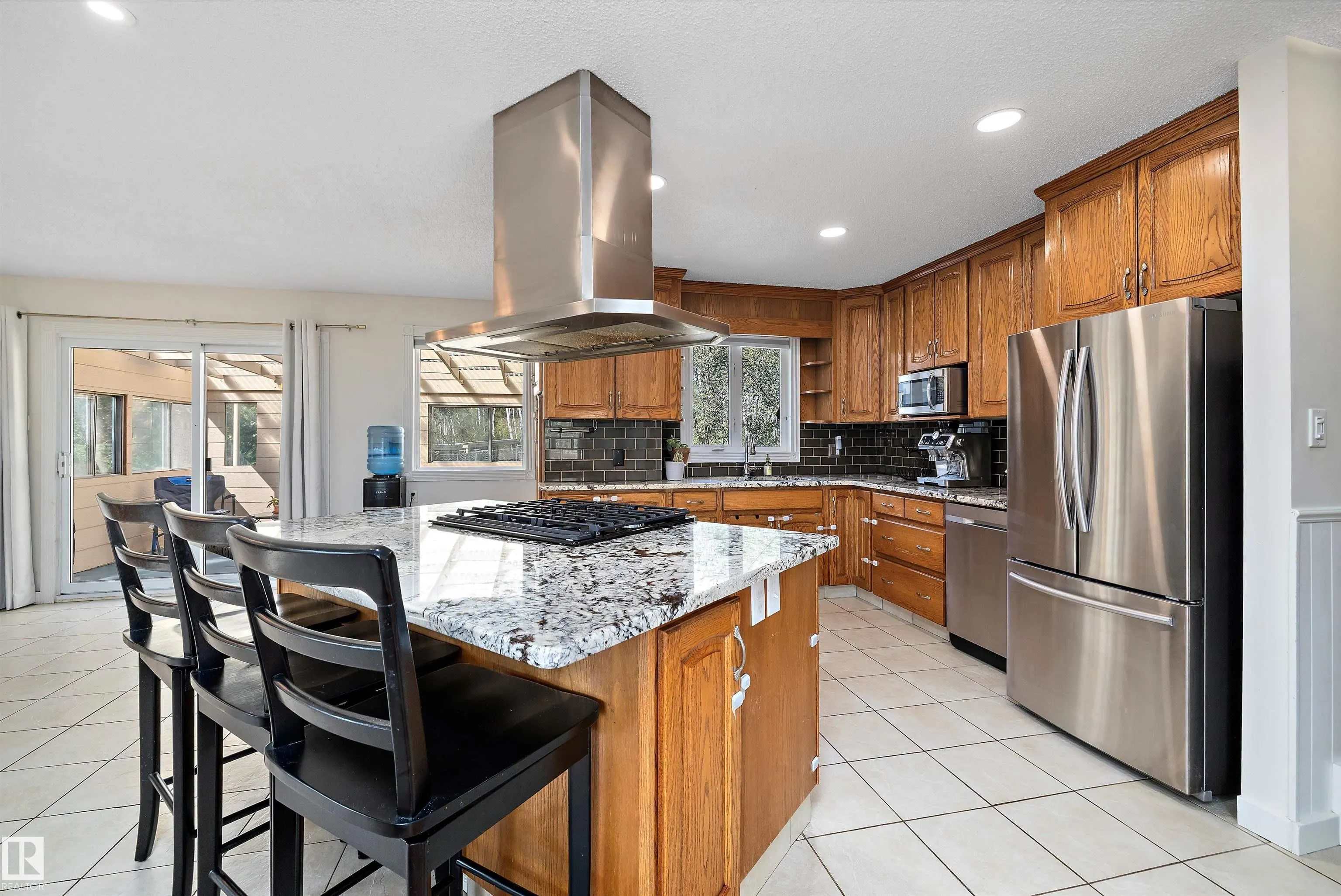 52010 RGE ROAD 233