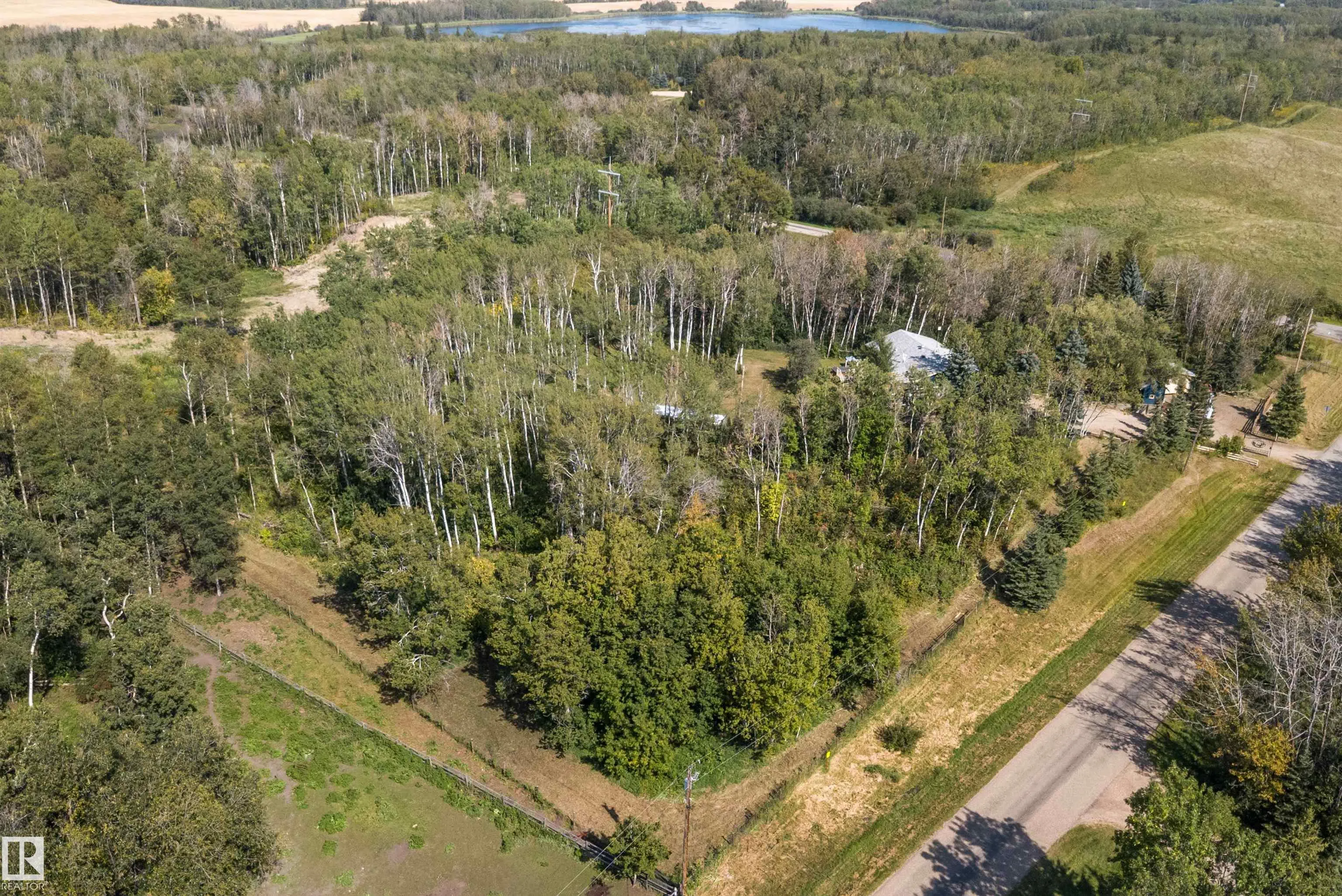 52010 RGE ROAD 233