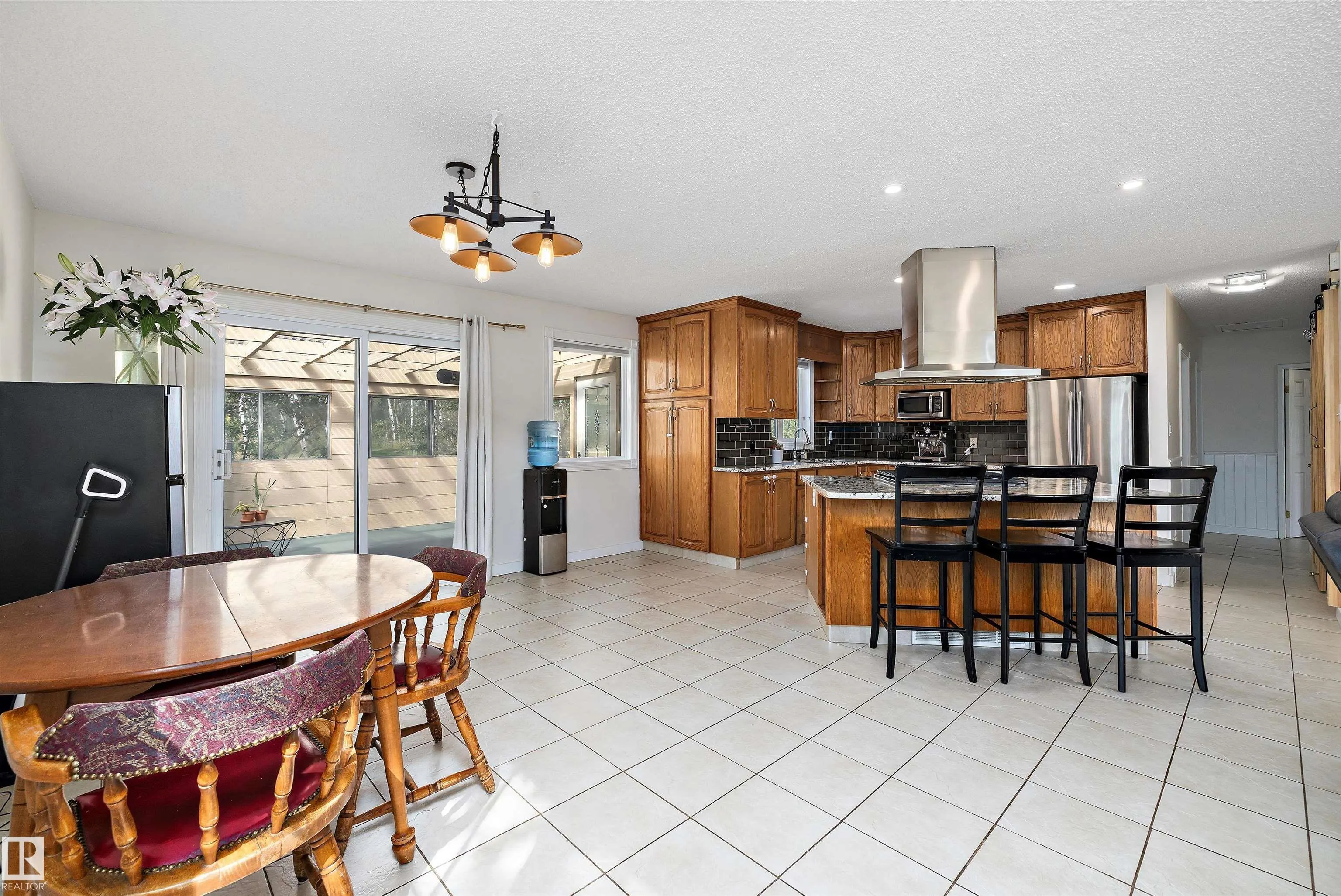 52010 RGE ROAD 233