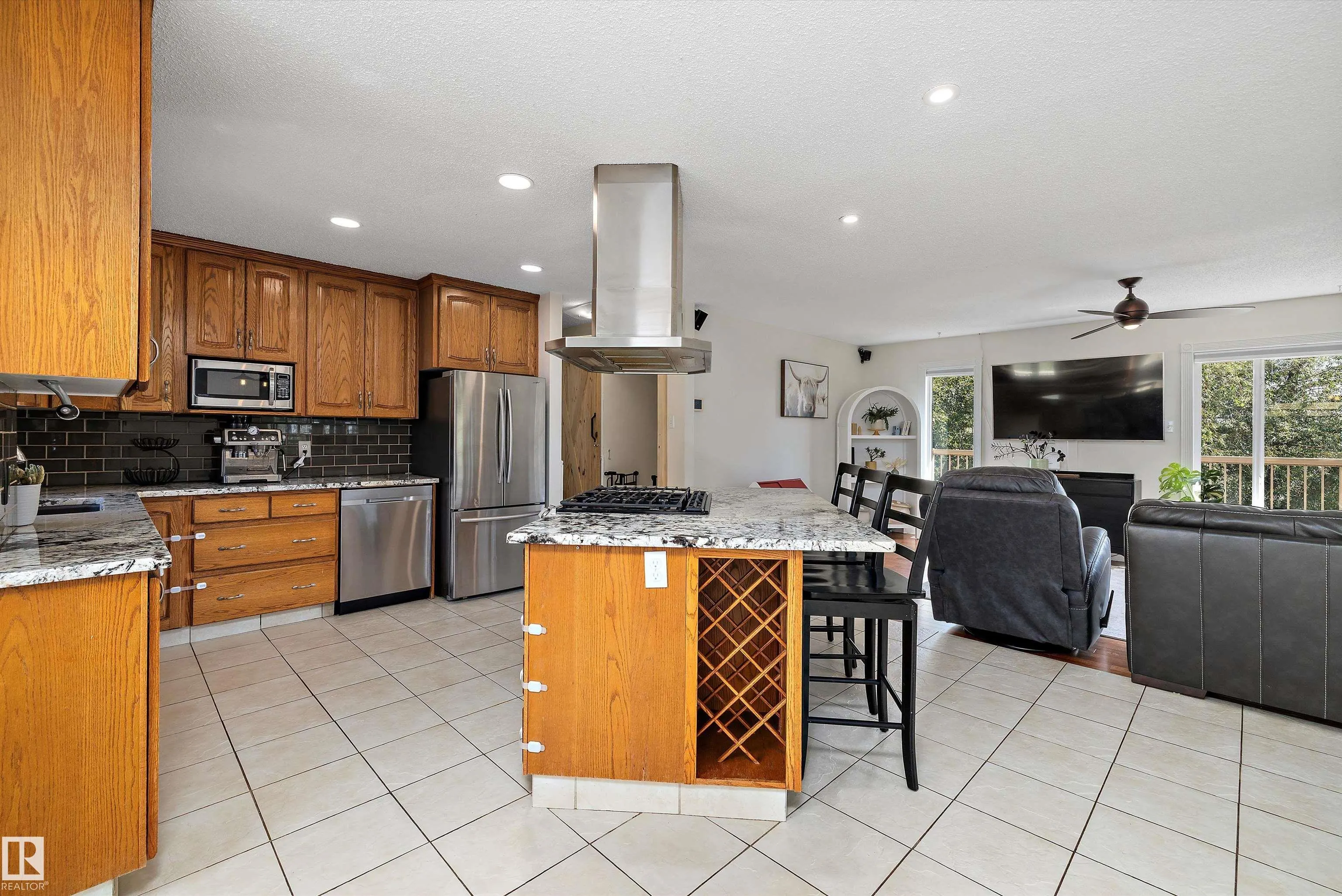 52010 RGE ROAD 233