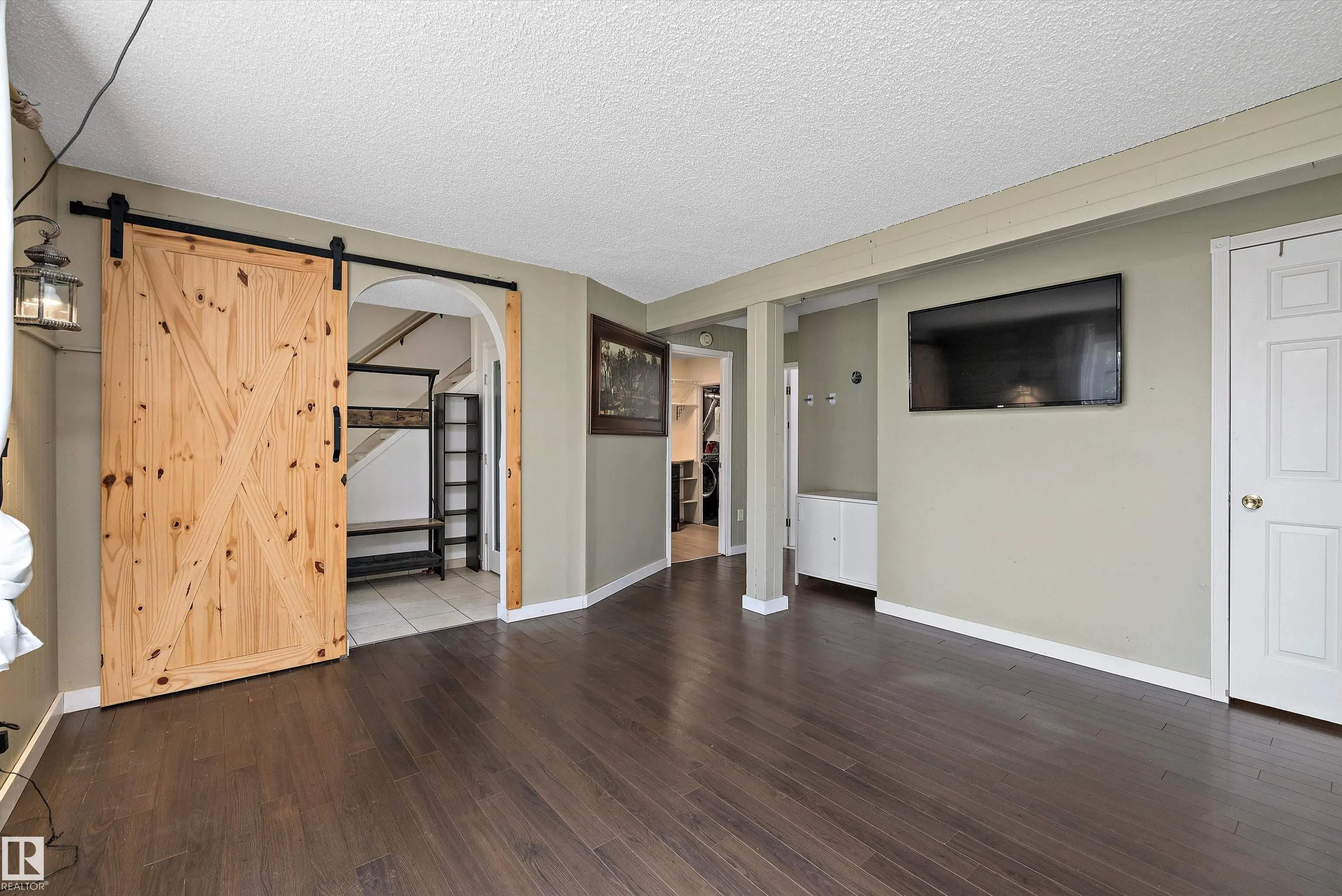 52010 RGE ROAD 233