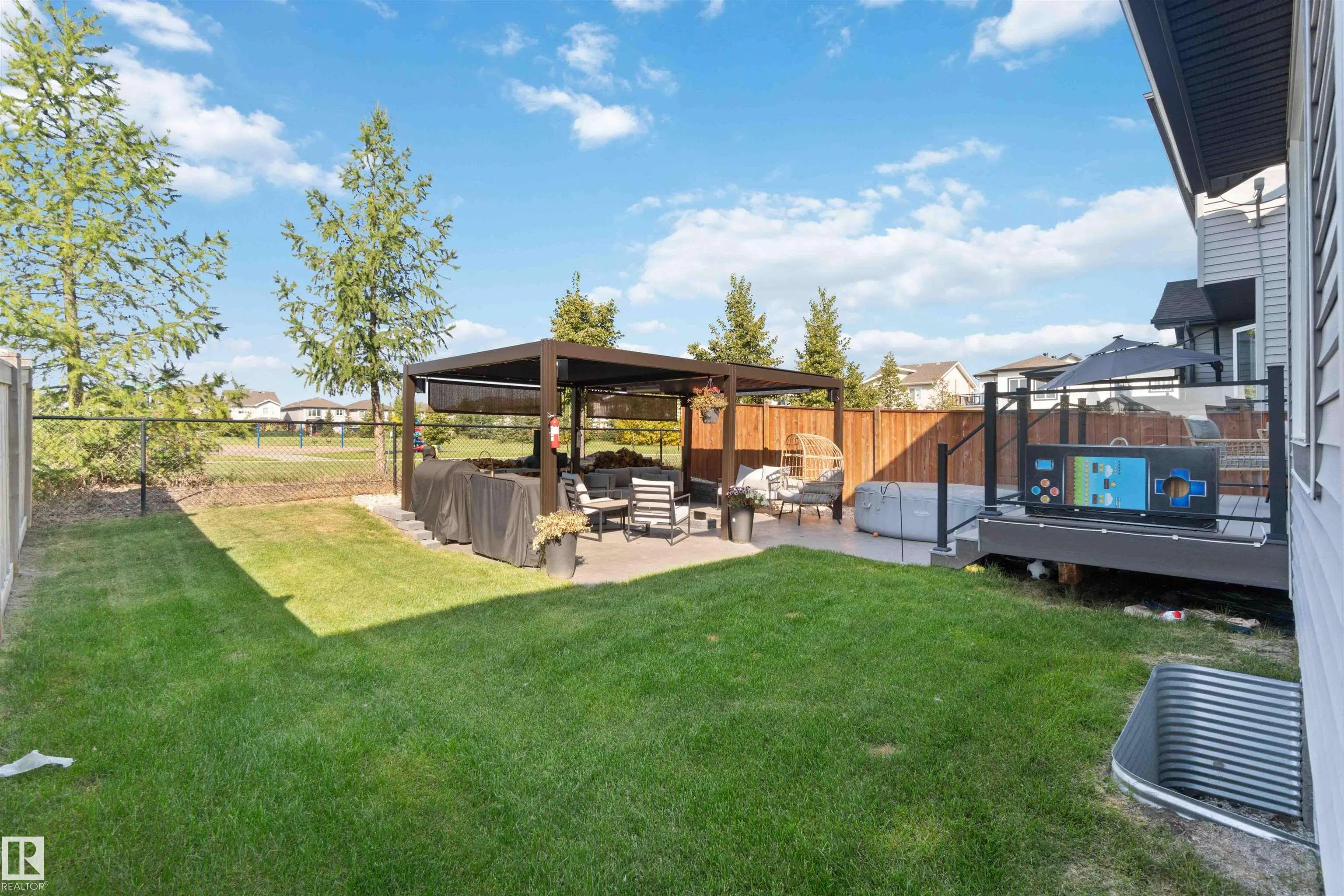 1748 WESTERRA Loop