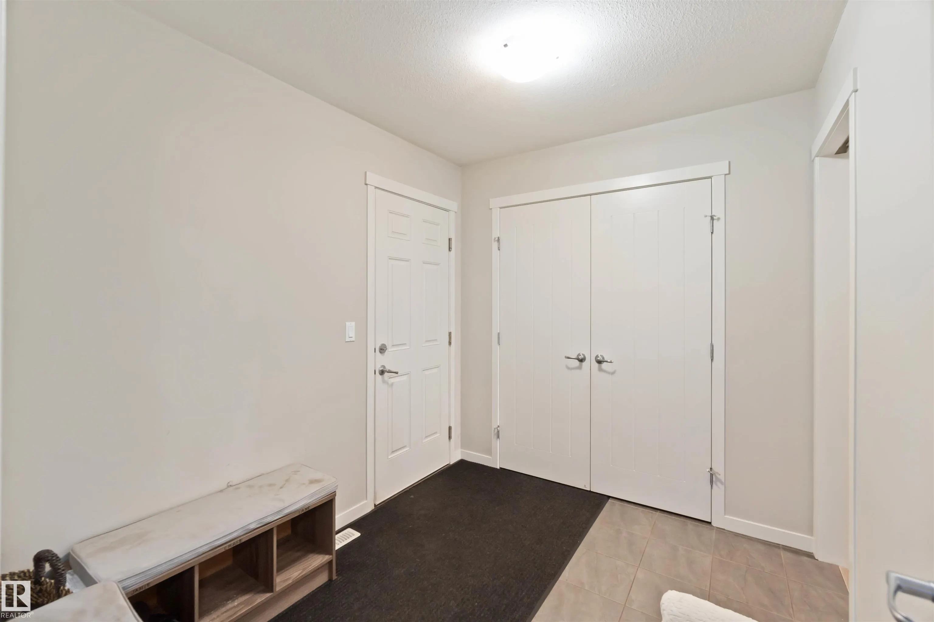 1748 WESTERRA Loop