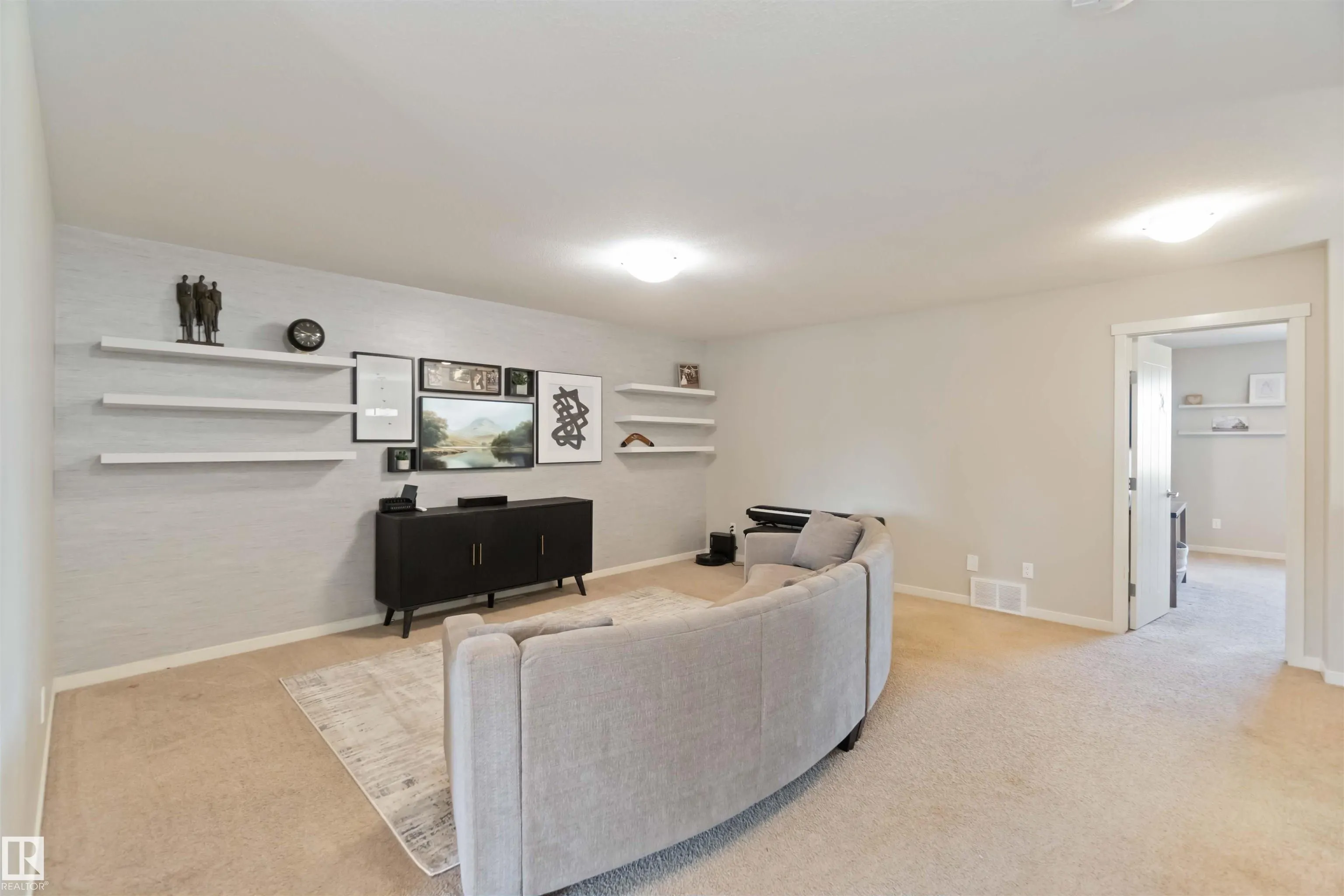 1748 WESTERRA Loop