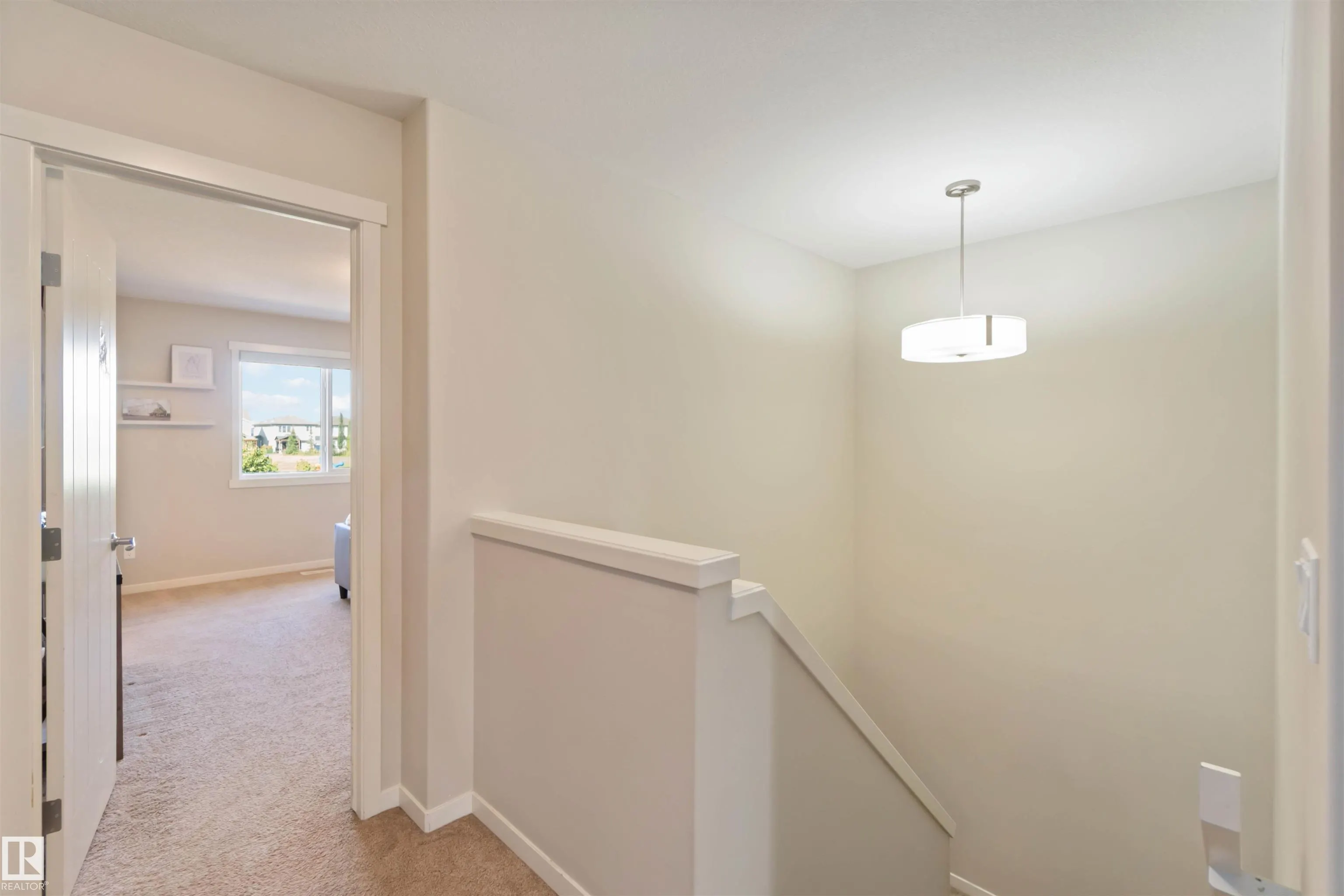 1748 WESTERRA Loop