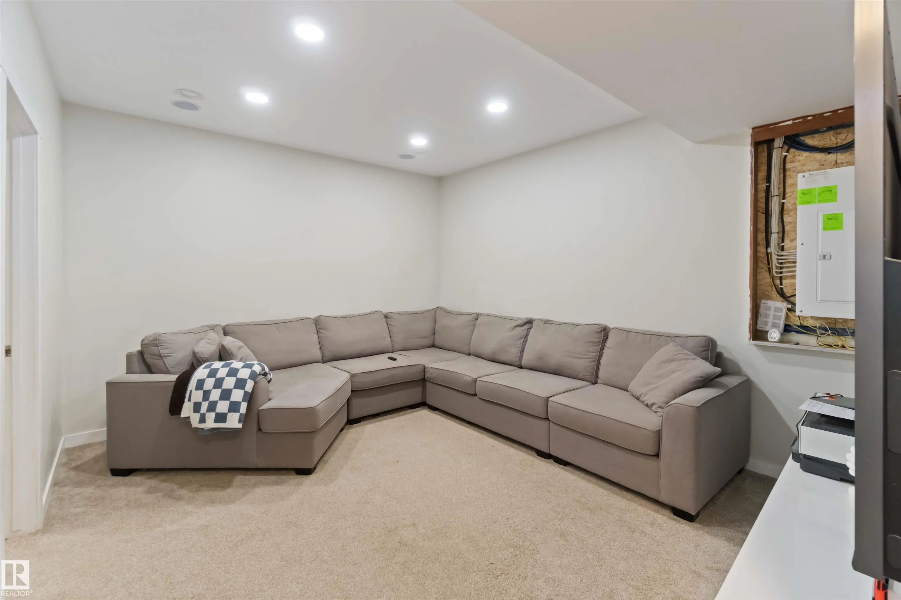 1748 WESTERRA Loop
