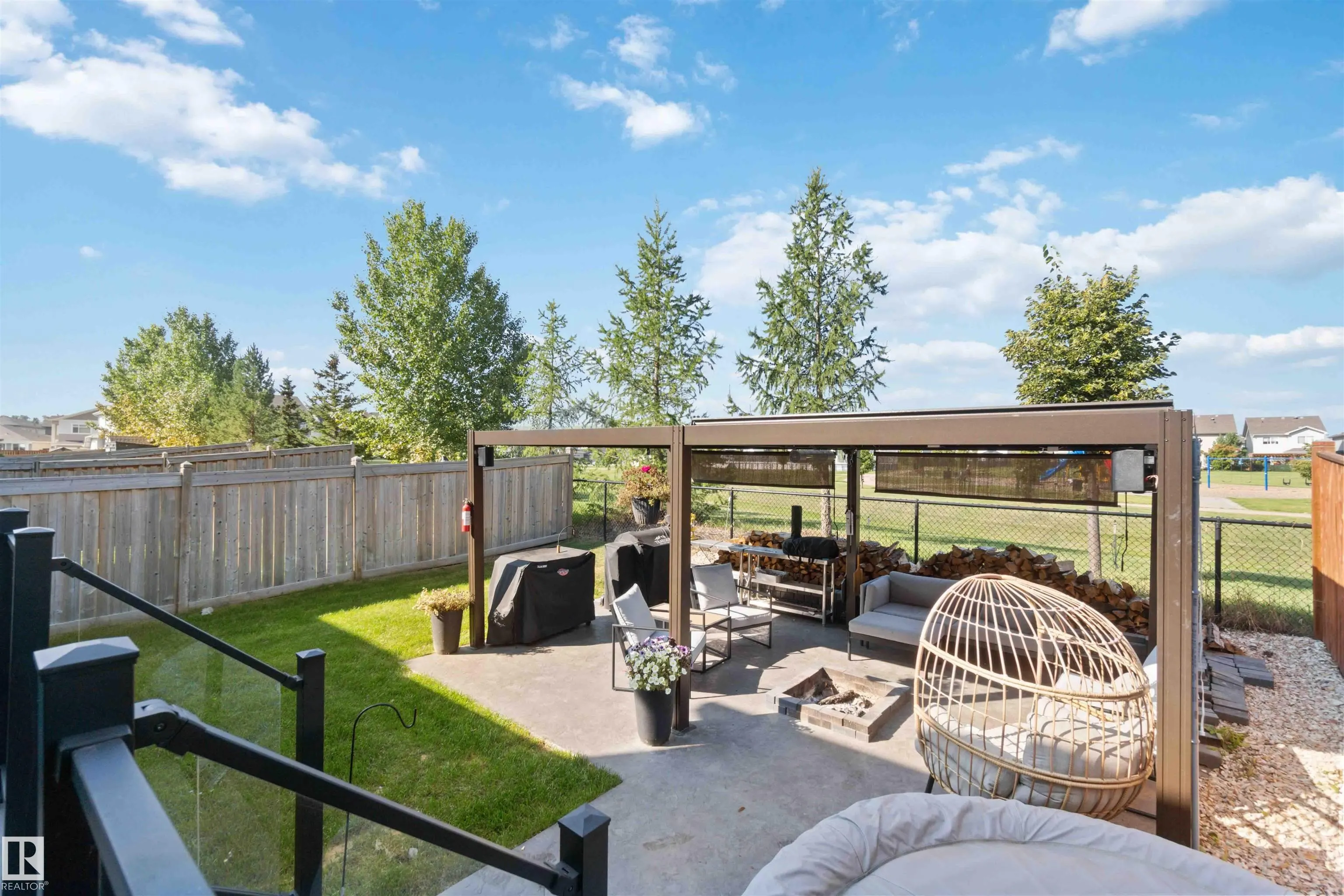 1748 WESTERRA Loop