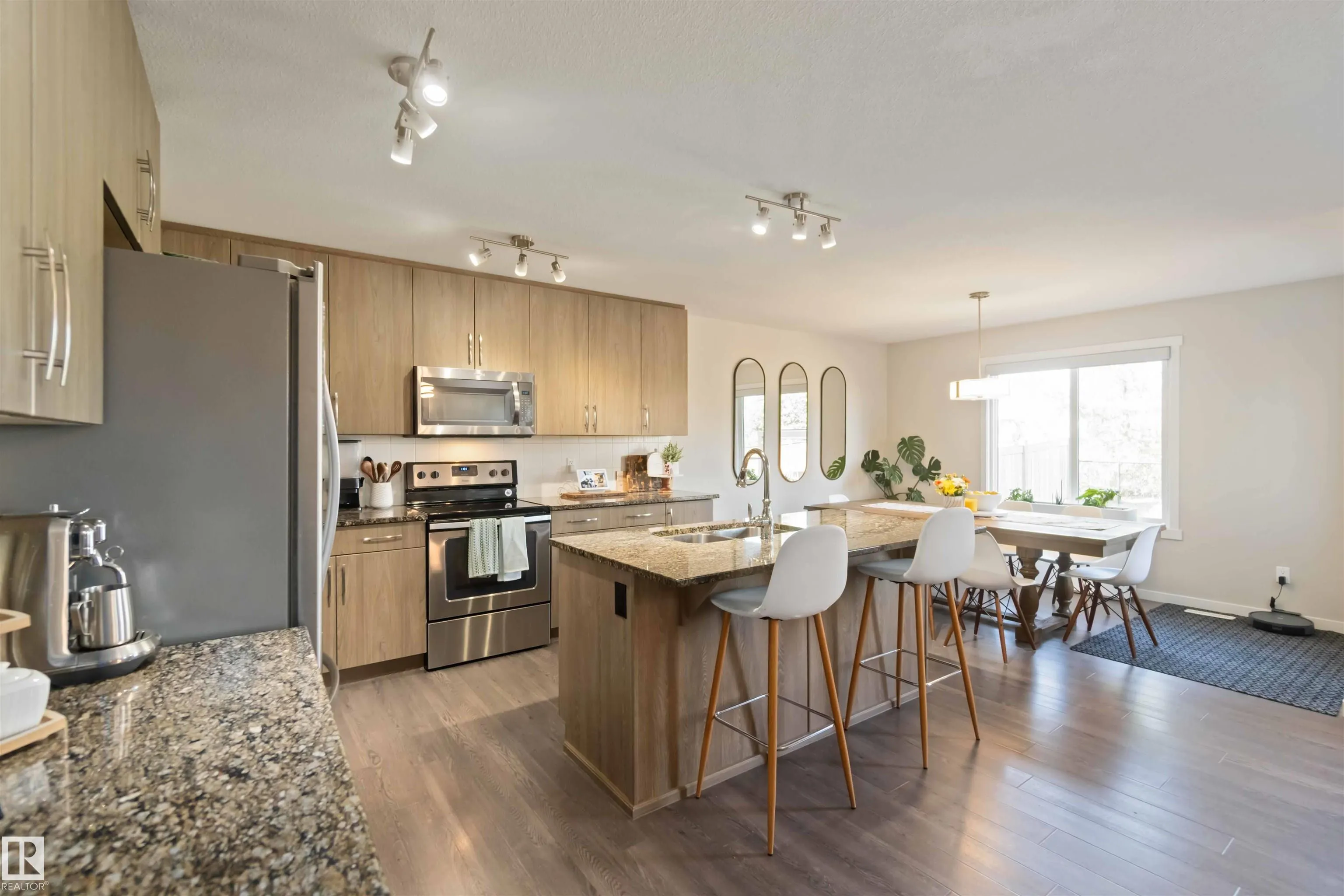 1748 WESTERRA Loop