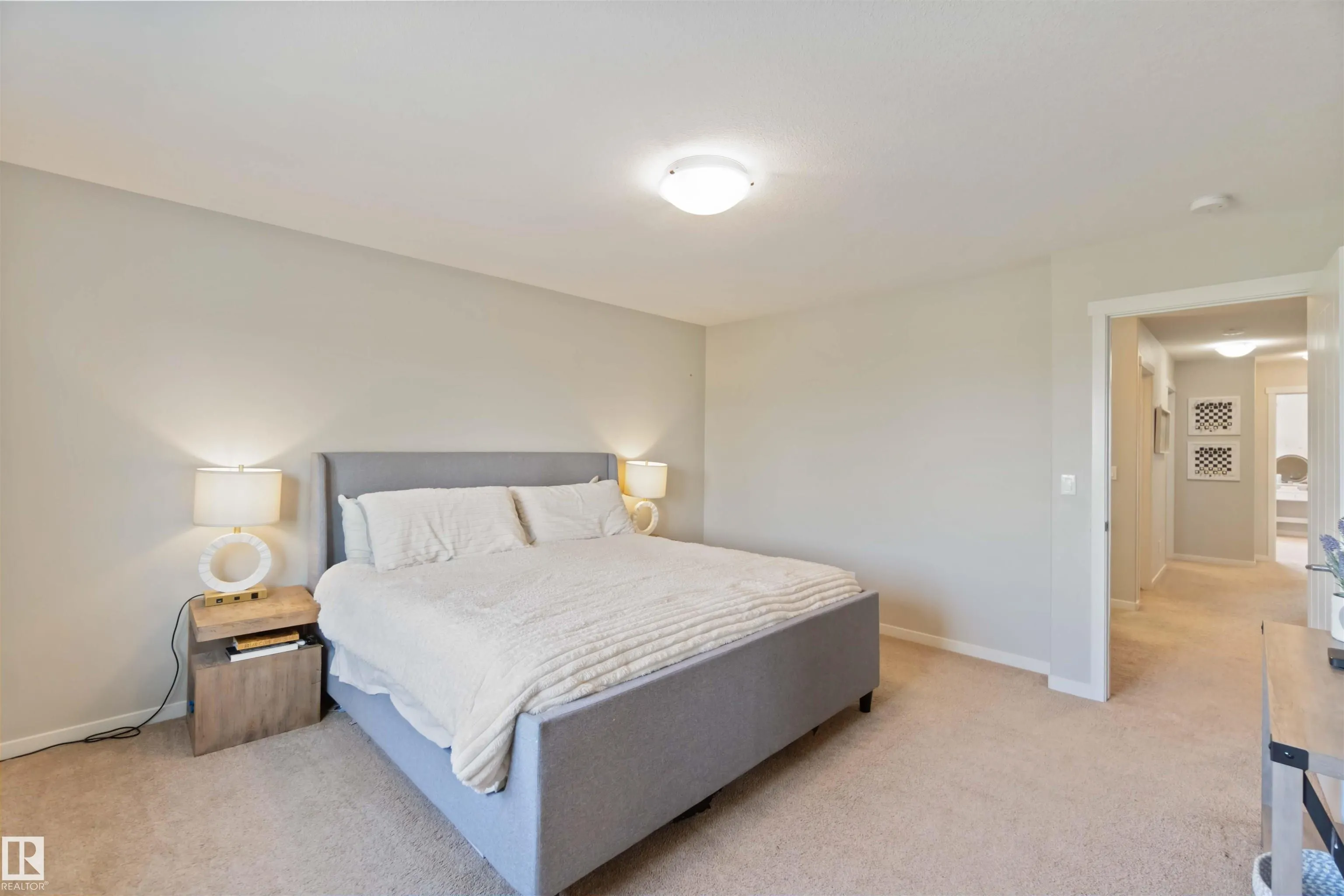 1748 WESTERRA Loop
