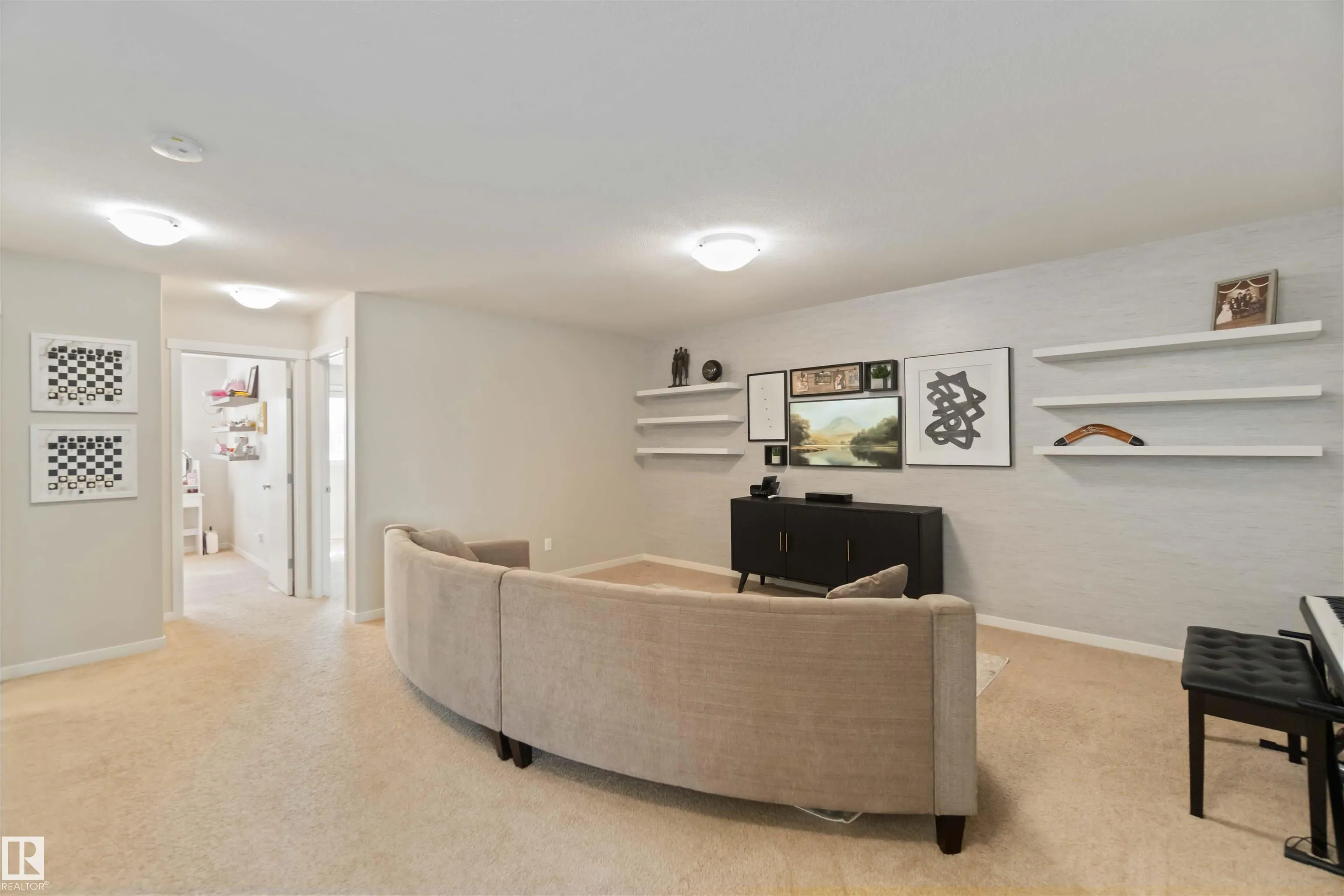 1748 WESTERRA Loop