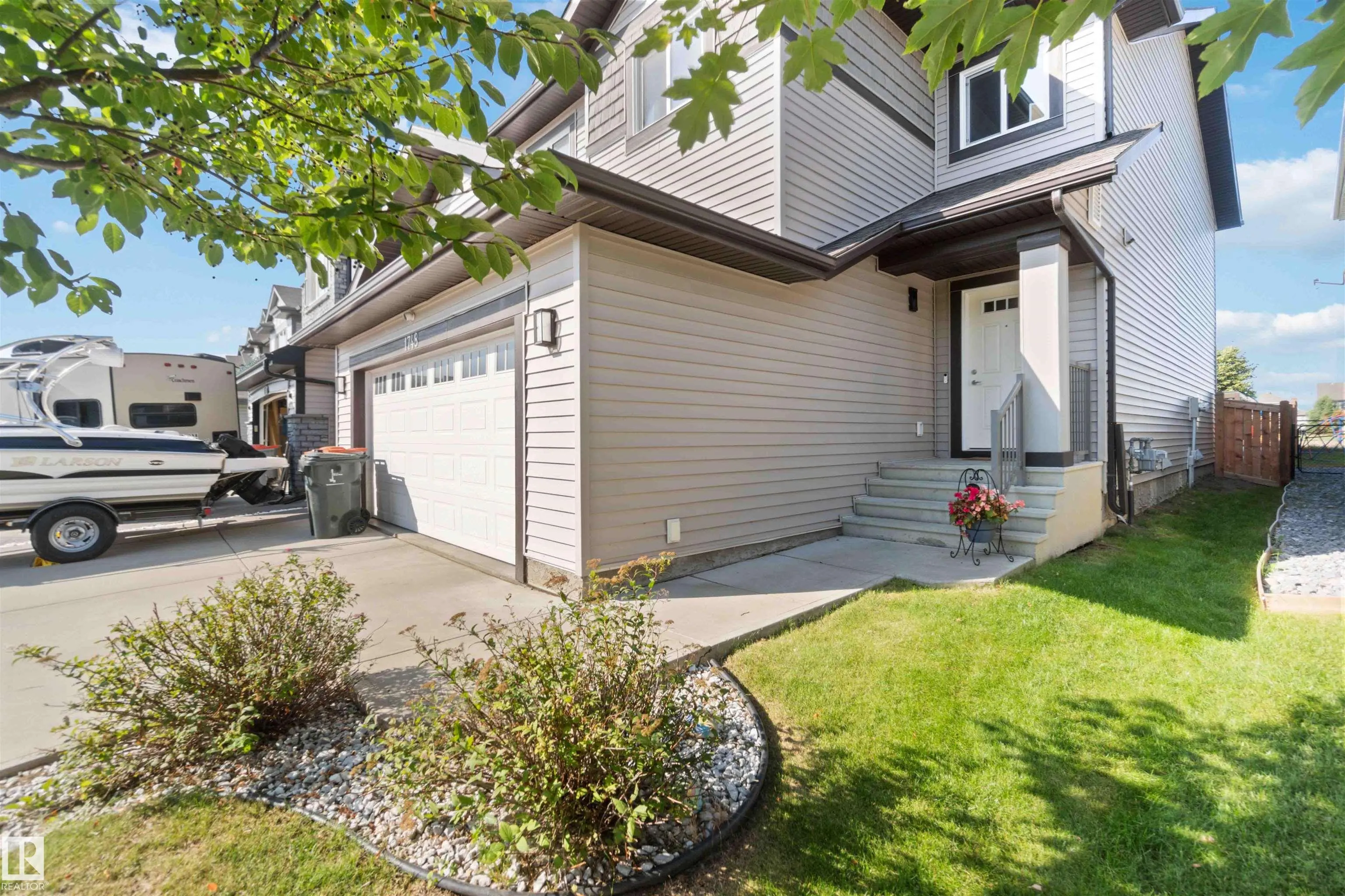 1748 WESTERRA Loop