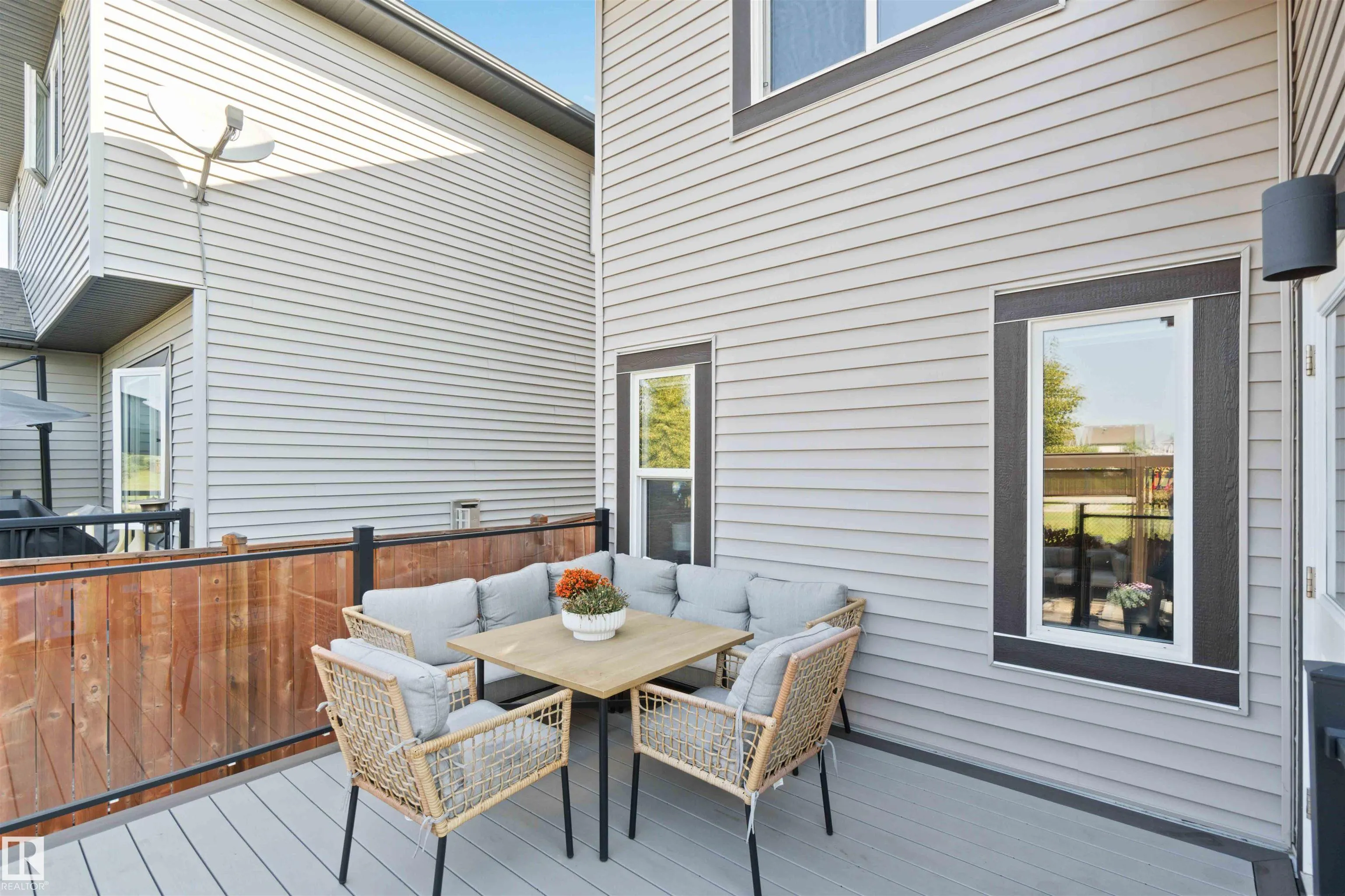 1748 WESTERRA Loop